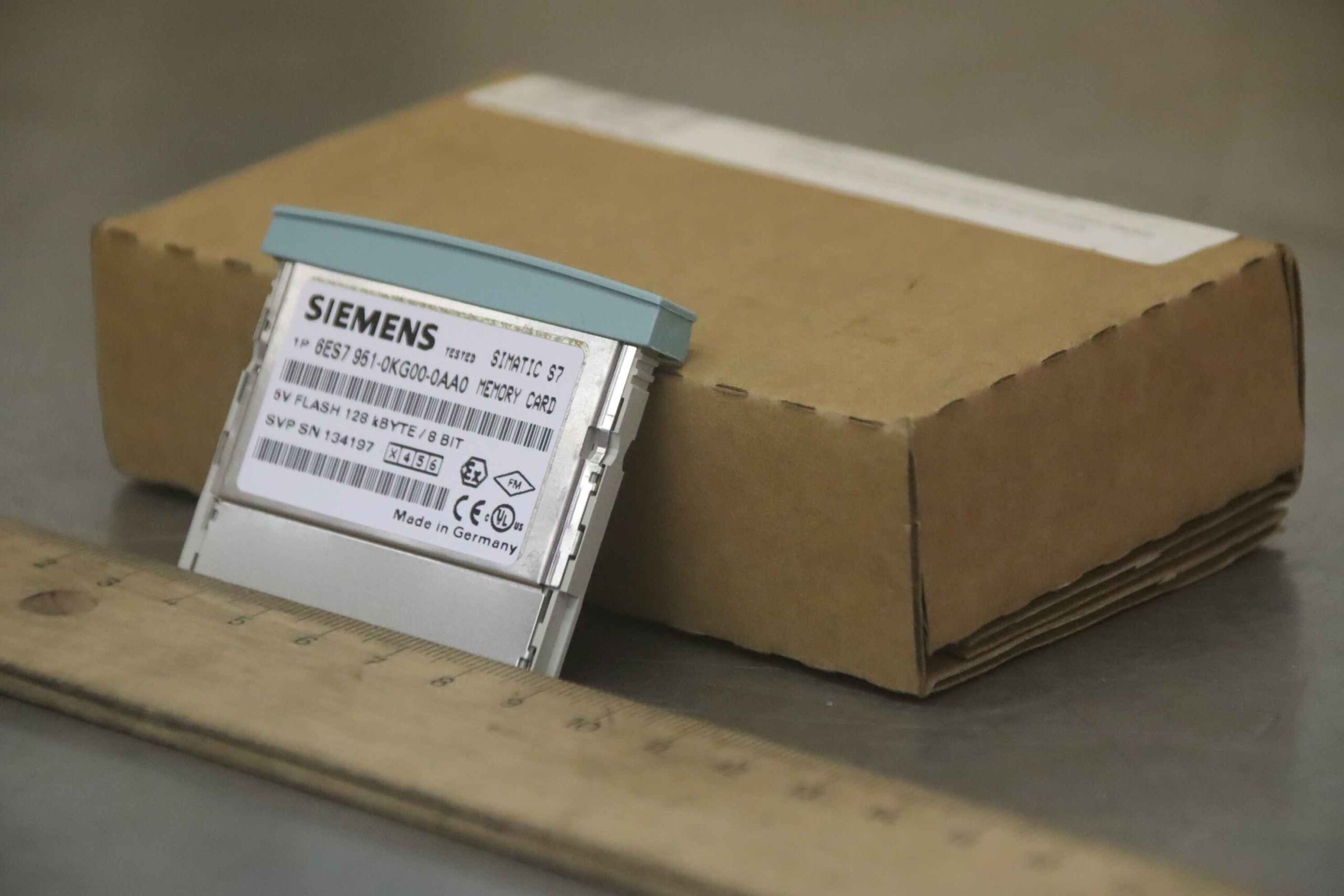 Memory Card von Siemens - 6ES7 951-OKGOO-OAAO