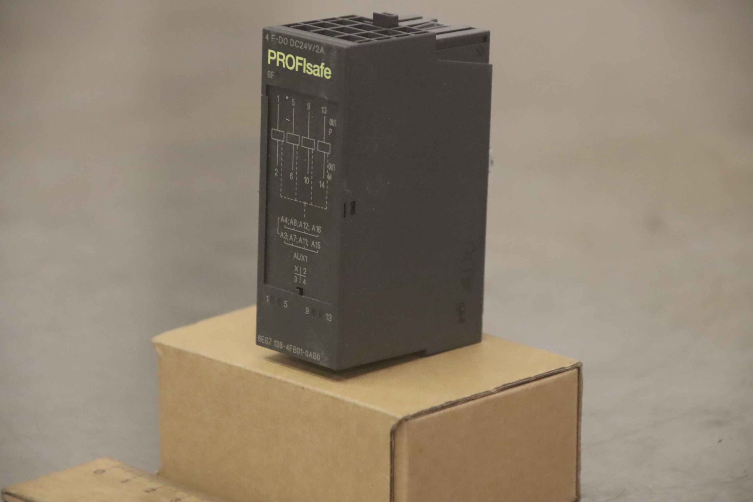 Elektronikmodul ET 200S von Siemens - 6ES7 138-4FB01-OABO