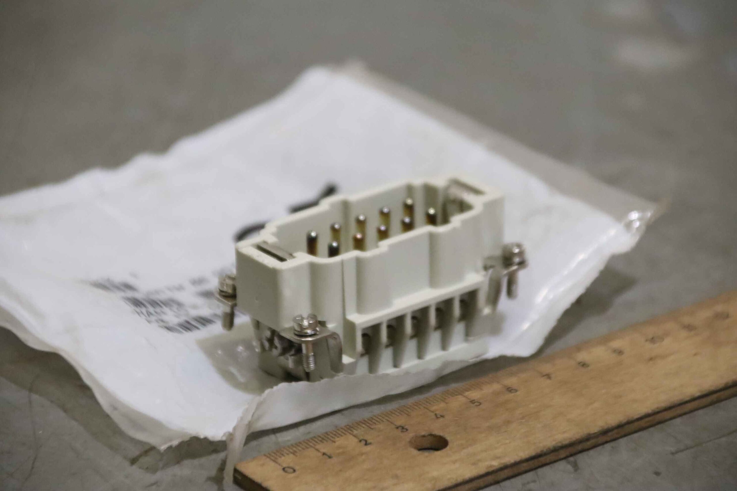 Steckverbinder von Harting - HAN 10 E-STI-S – Bild 2