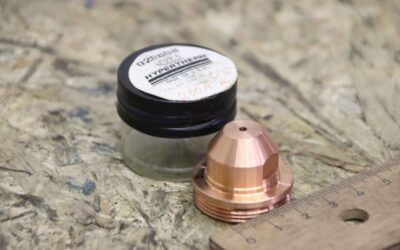 Alternative view of Plasmadüse von Hypertherm - 020608 HT2000