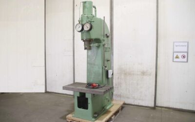 Hydraulikpresse 15 to von Müller - HEP15