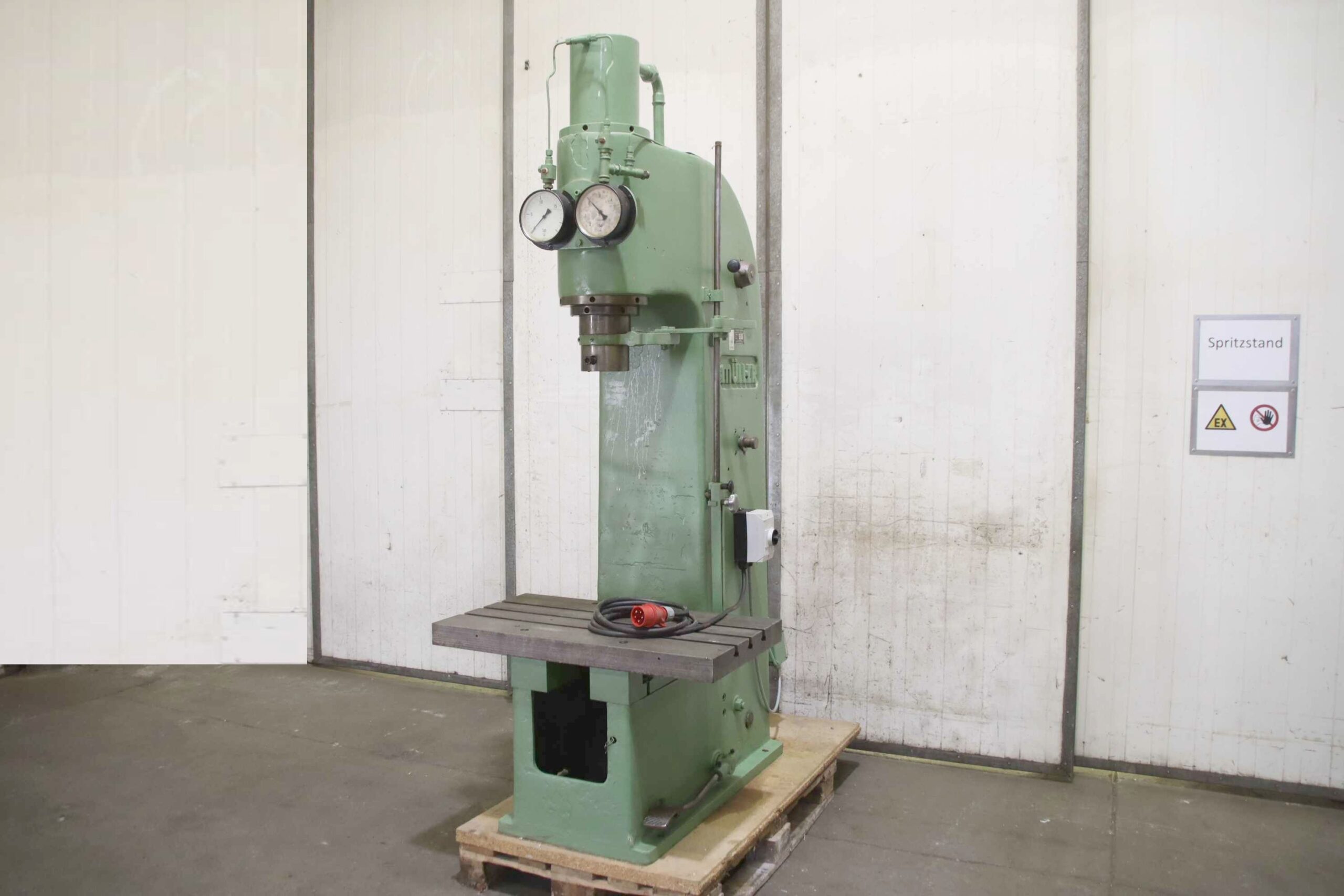 Hydraulikpresse 15 to von Müller - HEP15