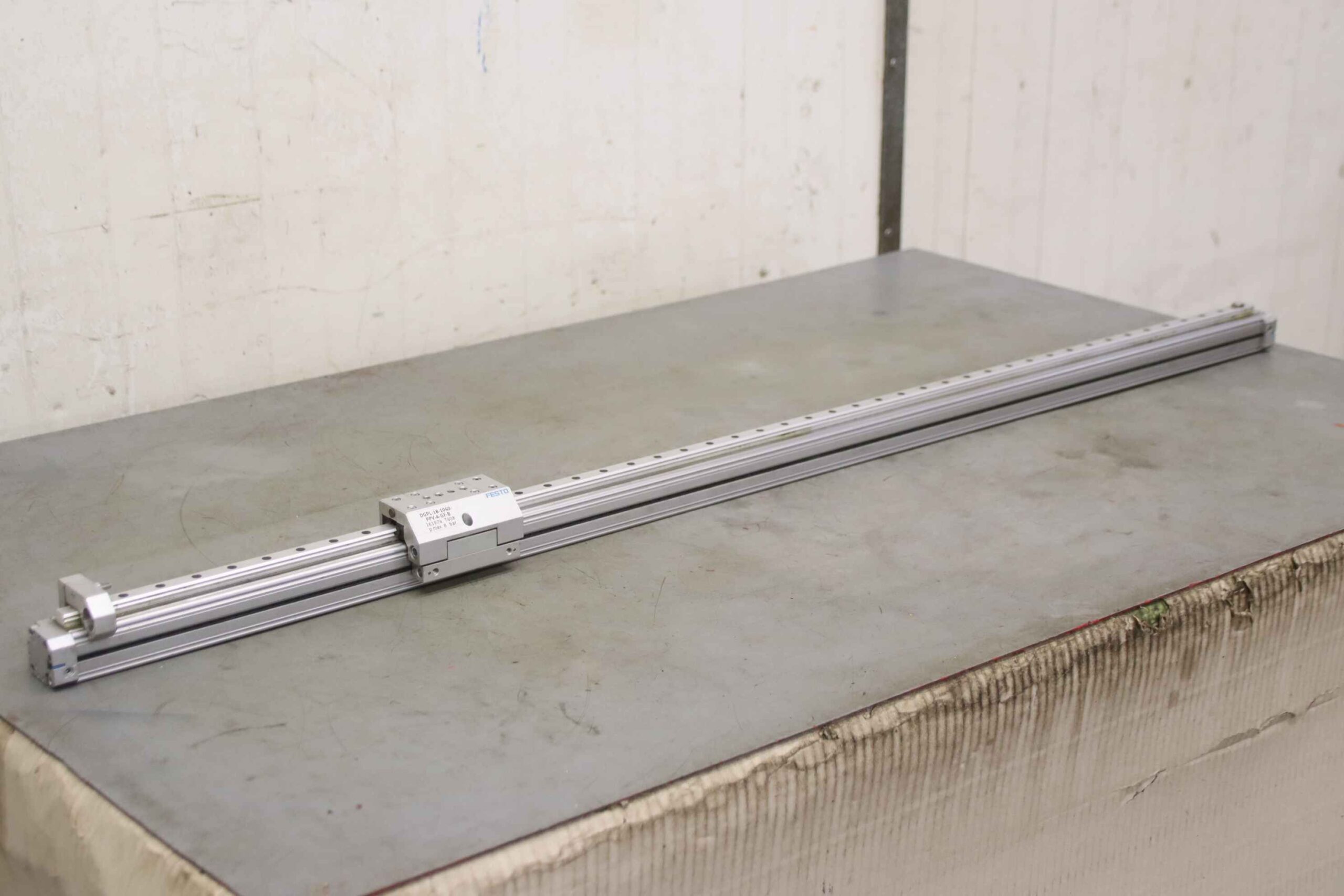 Linearantrieb Hublänge 1040 mm von Festo - DGPL-18-1040-PPV-A-GF-B – Bild 2