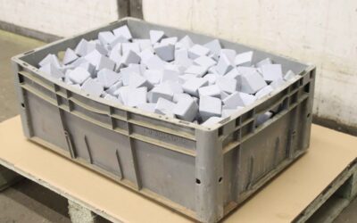 Schleifkörper 71 kg von Rösler - 40/45/45 mm