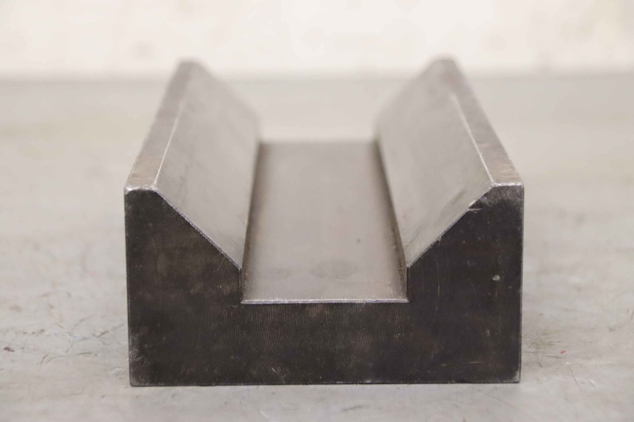 Anreissprisma von Stahl - 250/120/H63 mm – Bild 4