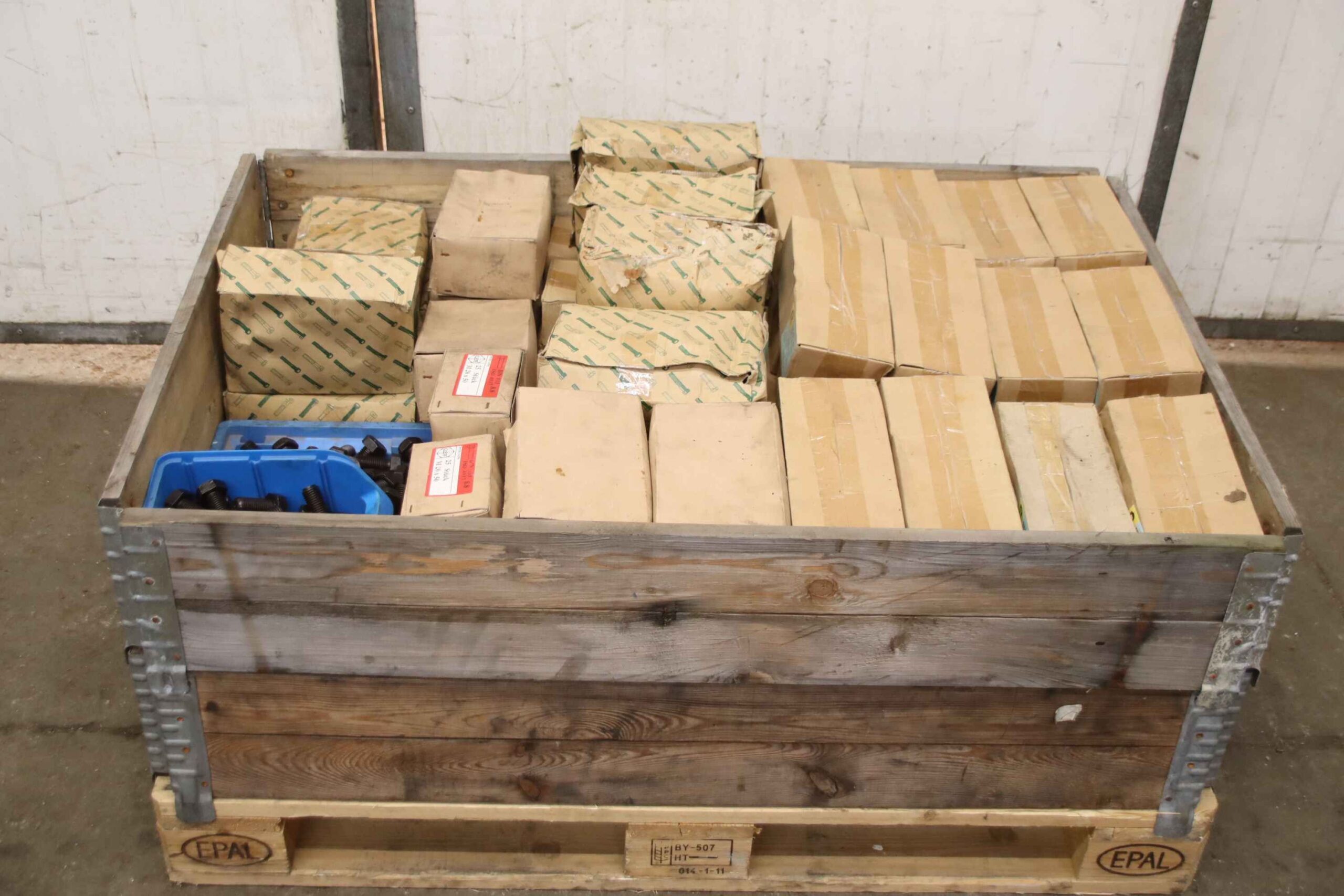 Sechskantschrauben M20 700 kg von Diverse - 8.8 div Größen schwarz/verzinkt – Bild 3