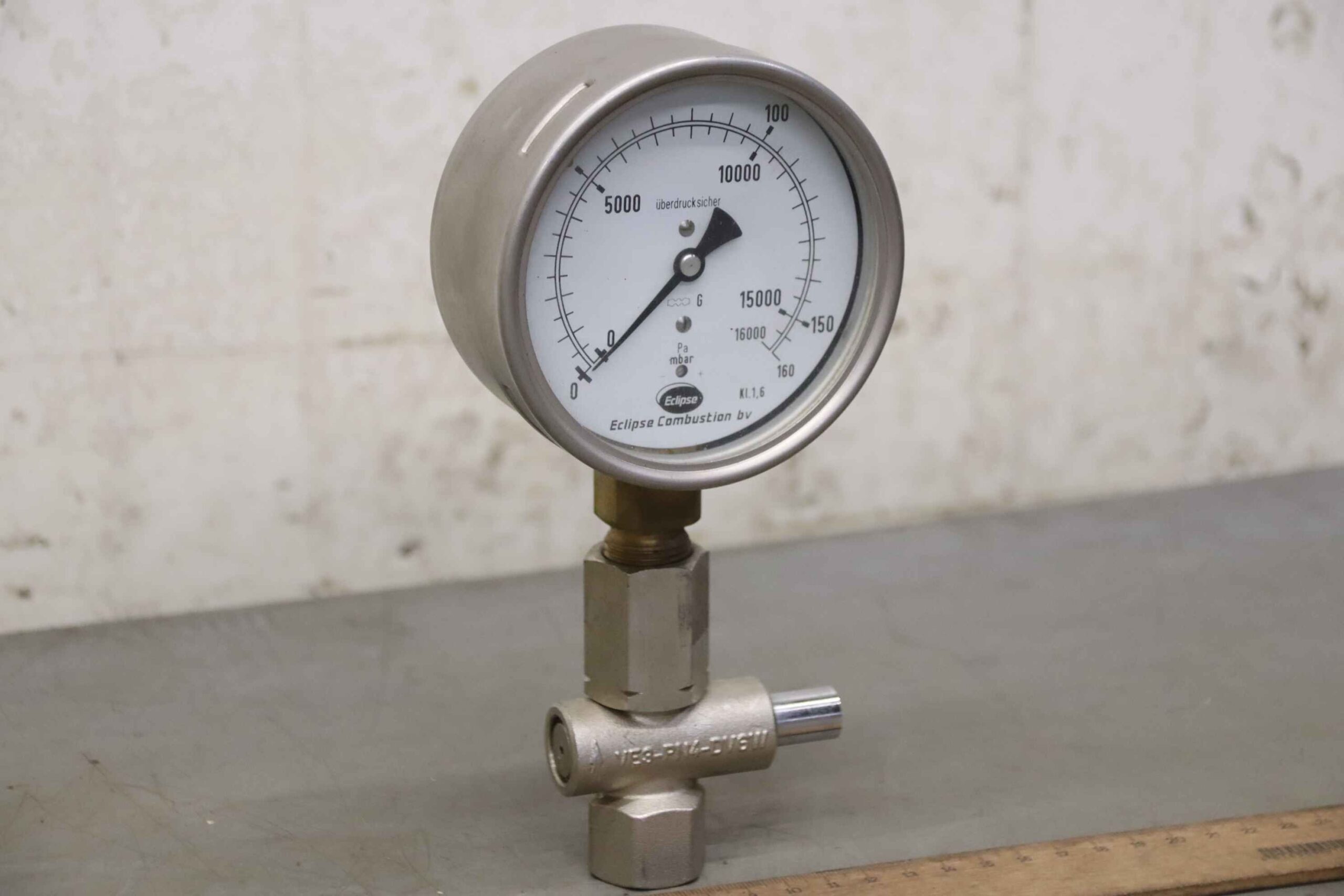 Manometer mit Druckknopfhahn von Eclipse - 0 bis 160 mbar VE3-PN-DVGW – Bild 2