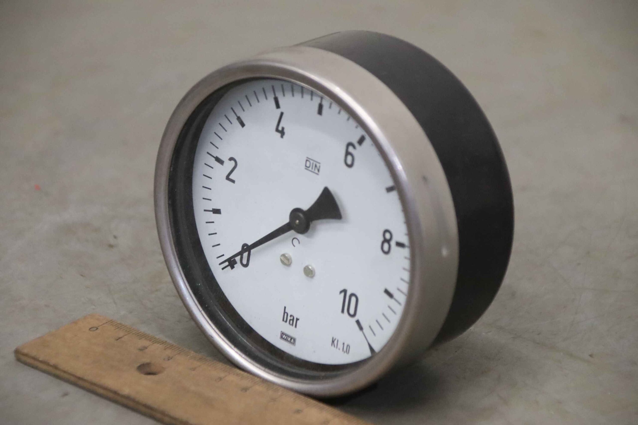 Manometer von Wika - 0 bis 10 bar