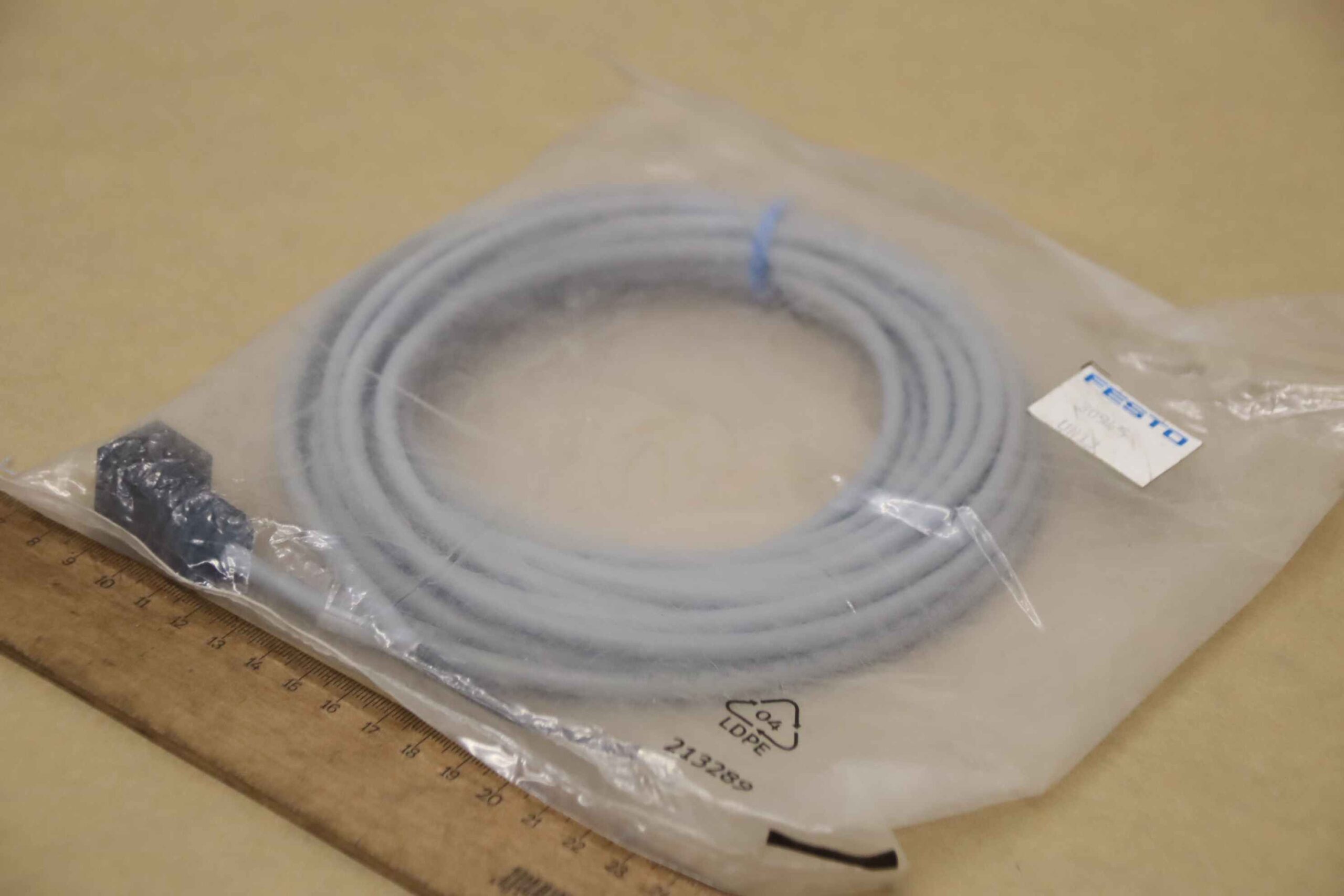 Steckdosenleitung von Festo - 30945 UN13