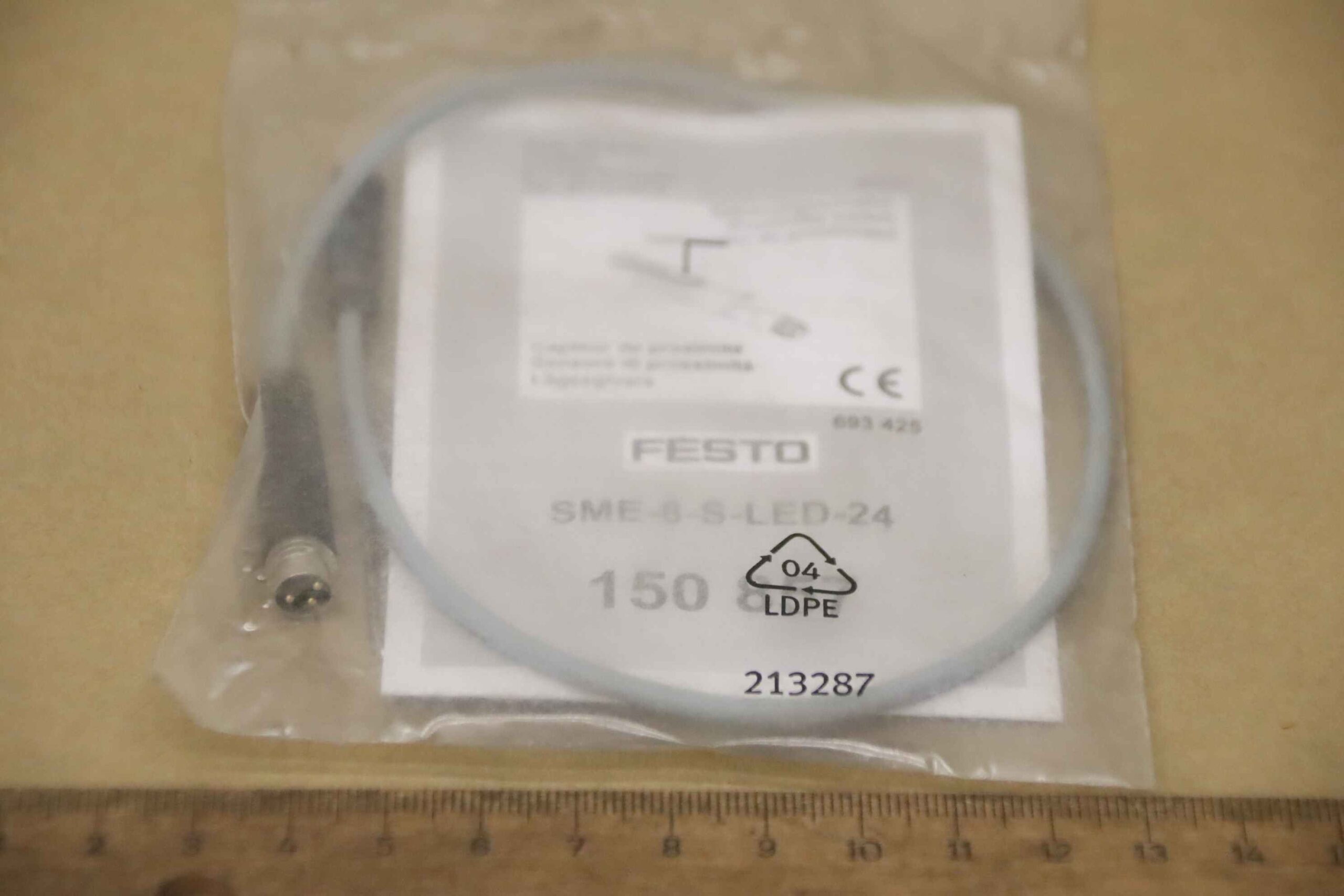 Näherungsschalter von Festo - SME-8-S-LED-24 693 425 – Bild 3