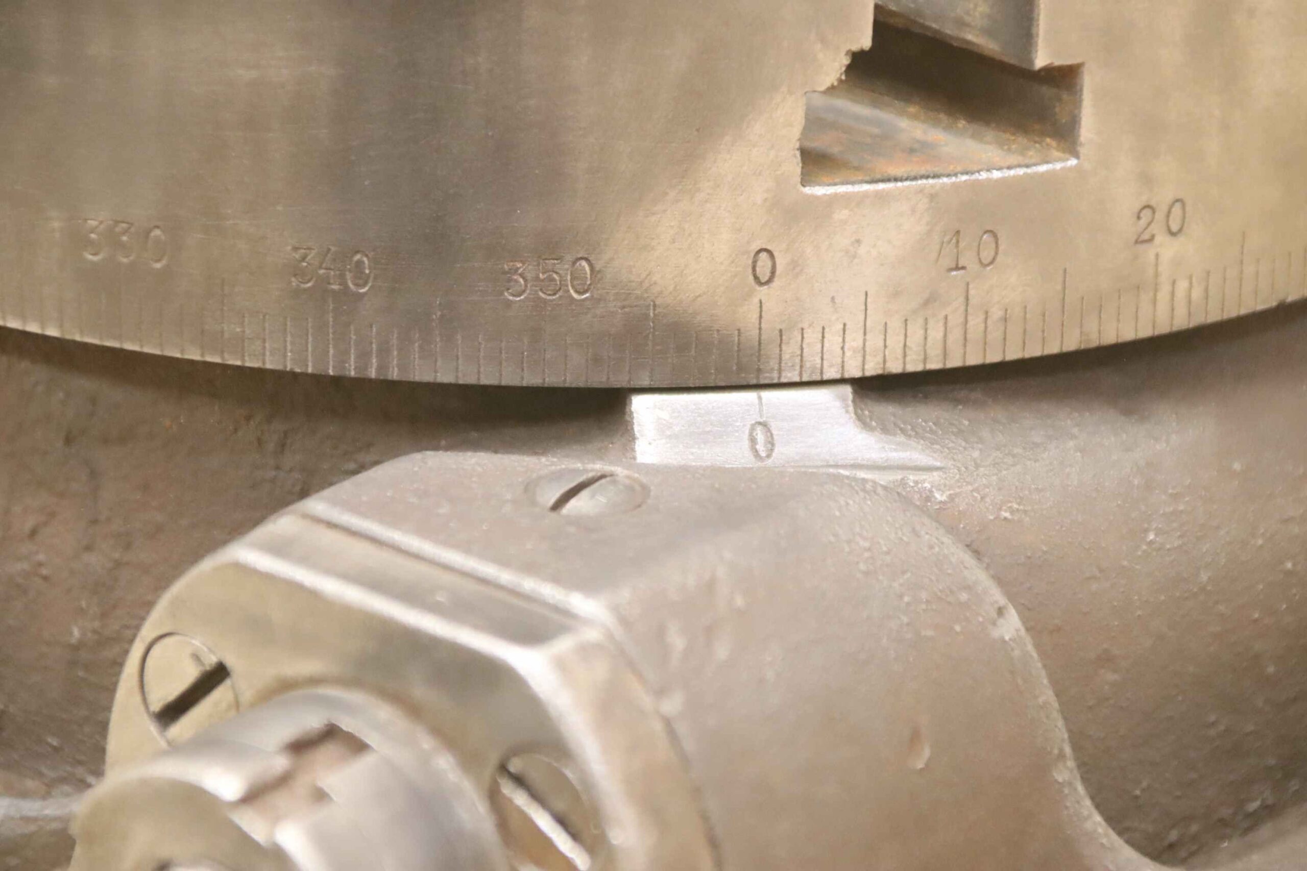 Rundtisch von unbekannt - Ø 235 mm – Bild 13