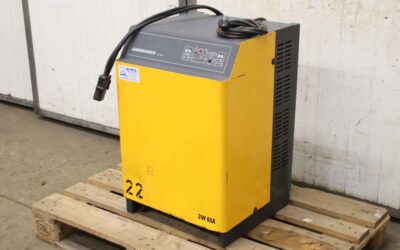 Ladegerät für Stapler 24 V/65 A von Jungheinrich - E230 G 24/65 B-ET