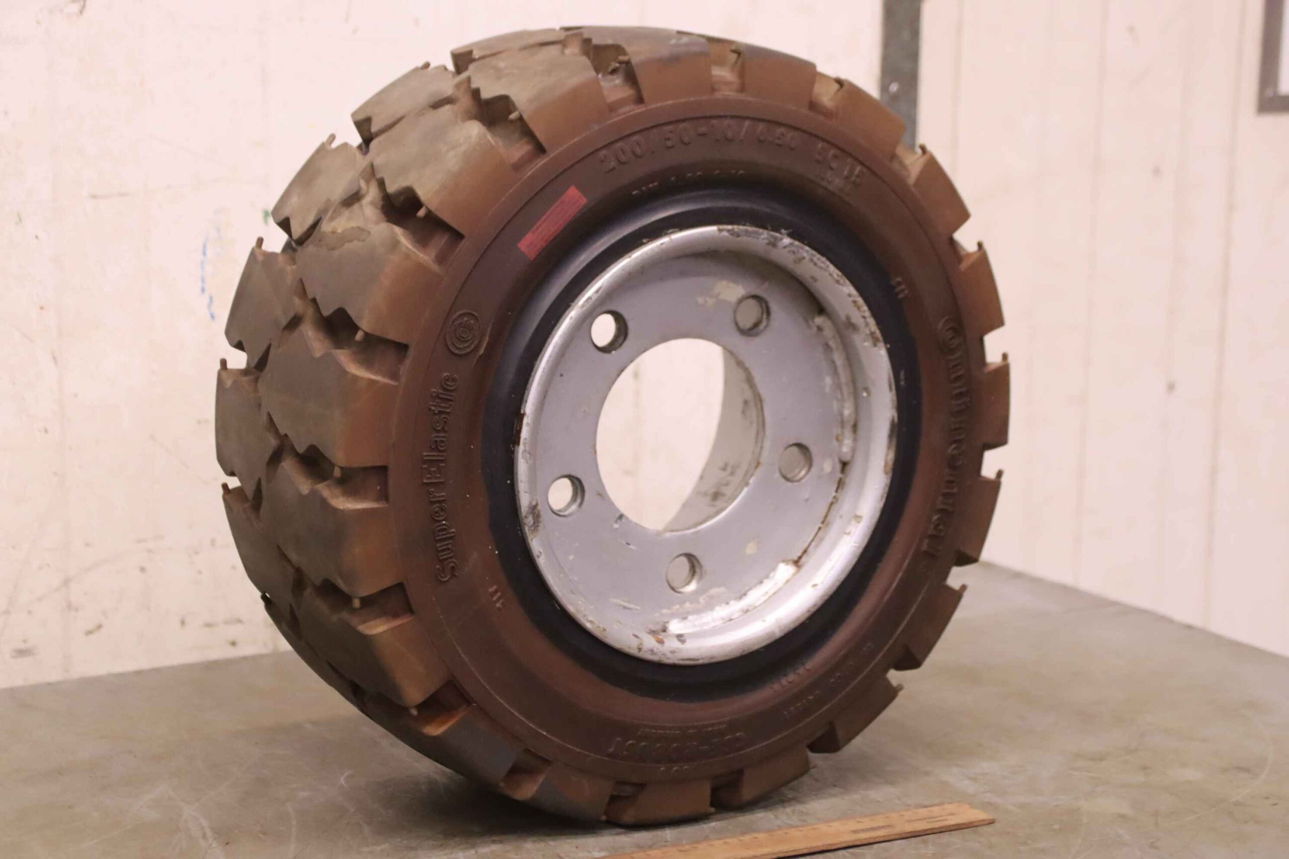 Vollgummi Reifen von Continental GSL - CSE-Robust SC 15 200/50-10/6.50 – Bild 2