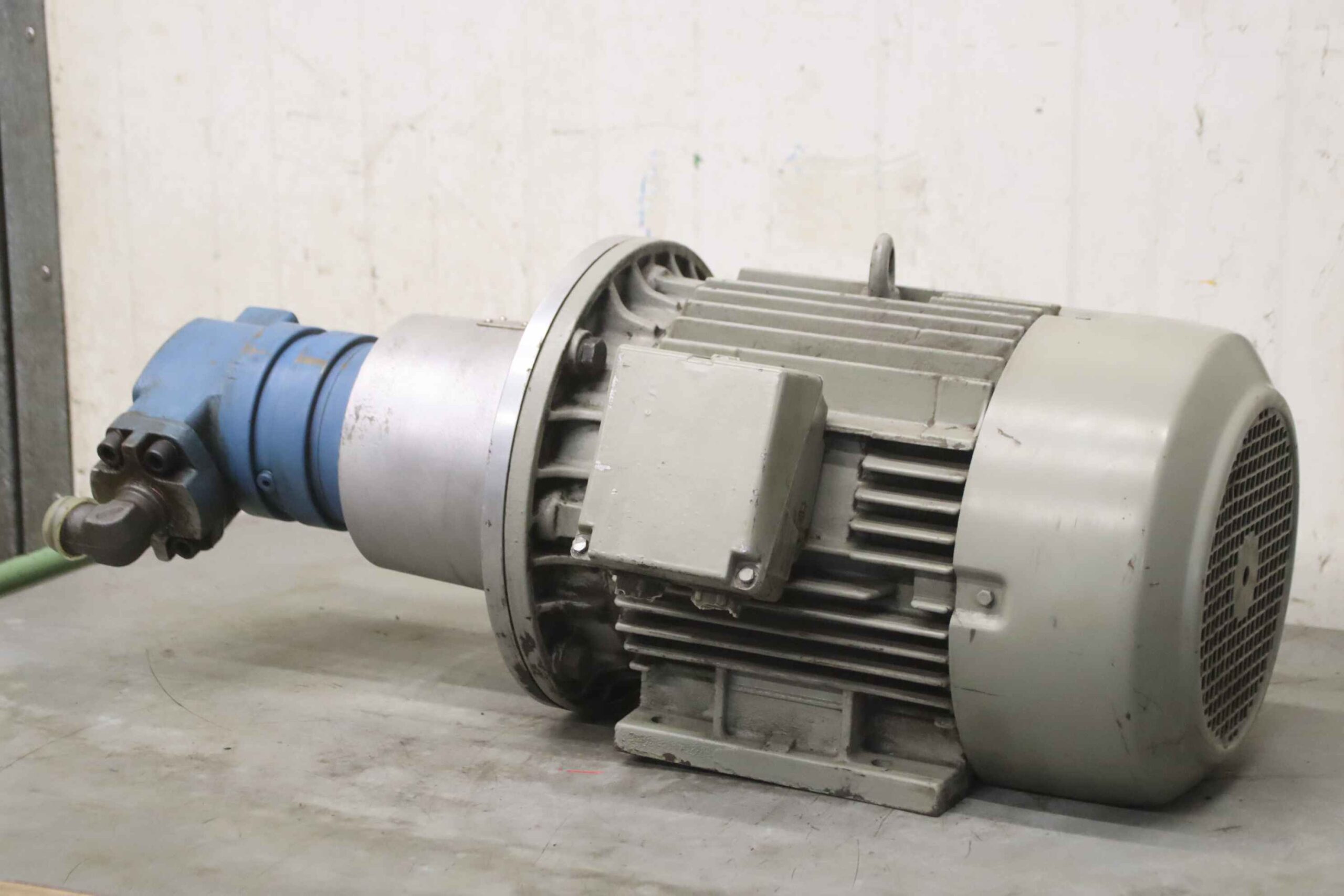 Hydraulikaggregat 5,5 kW 1450 U/min von Sauer Safan - 4 P 023 L M 929