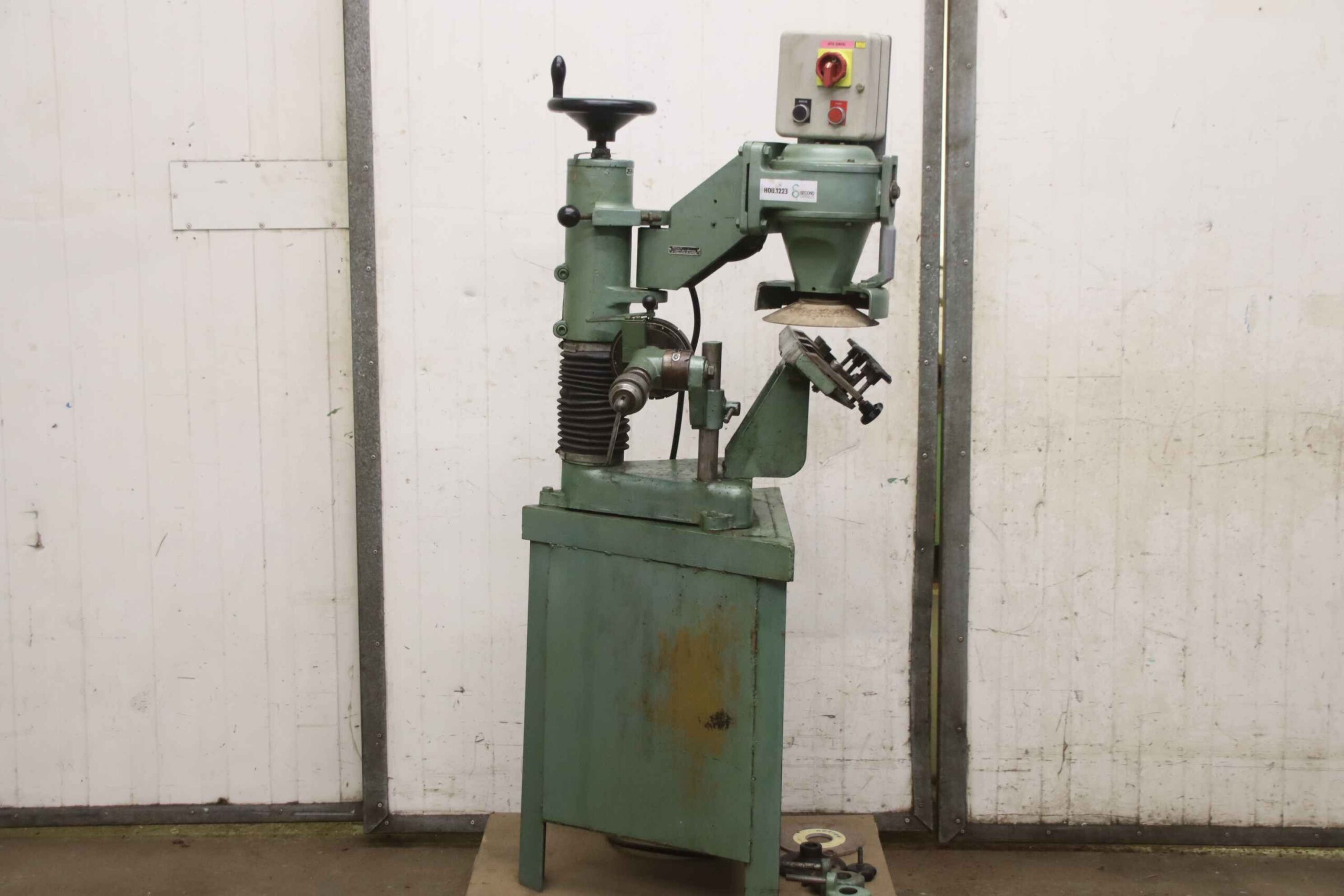 Werkzeugschleifmaschine von Chuet Nevers - Schleifscheiben Ø max. 200 mm – Bild 12