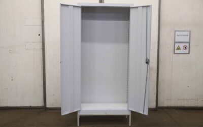 Alternative view of Werkzeugschrank von unbekannt - 950/420/H2150 mm