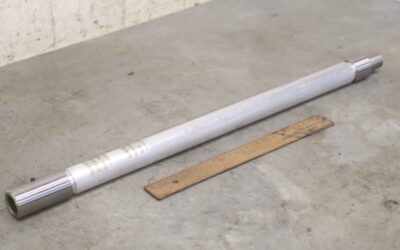 Alternative view of Gelenkwelle von KUKA - 71 040 098  KR125