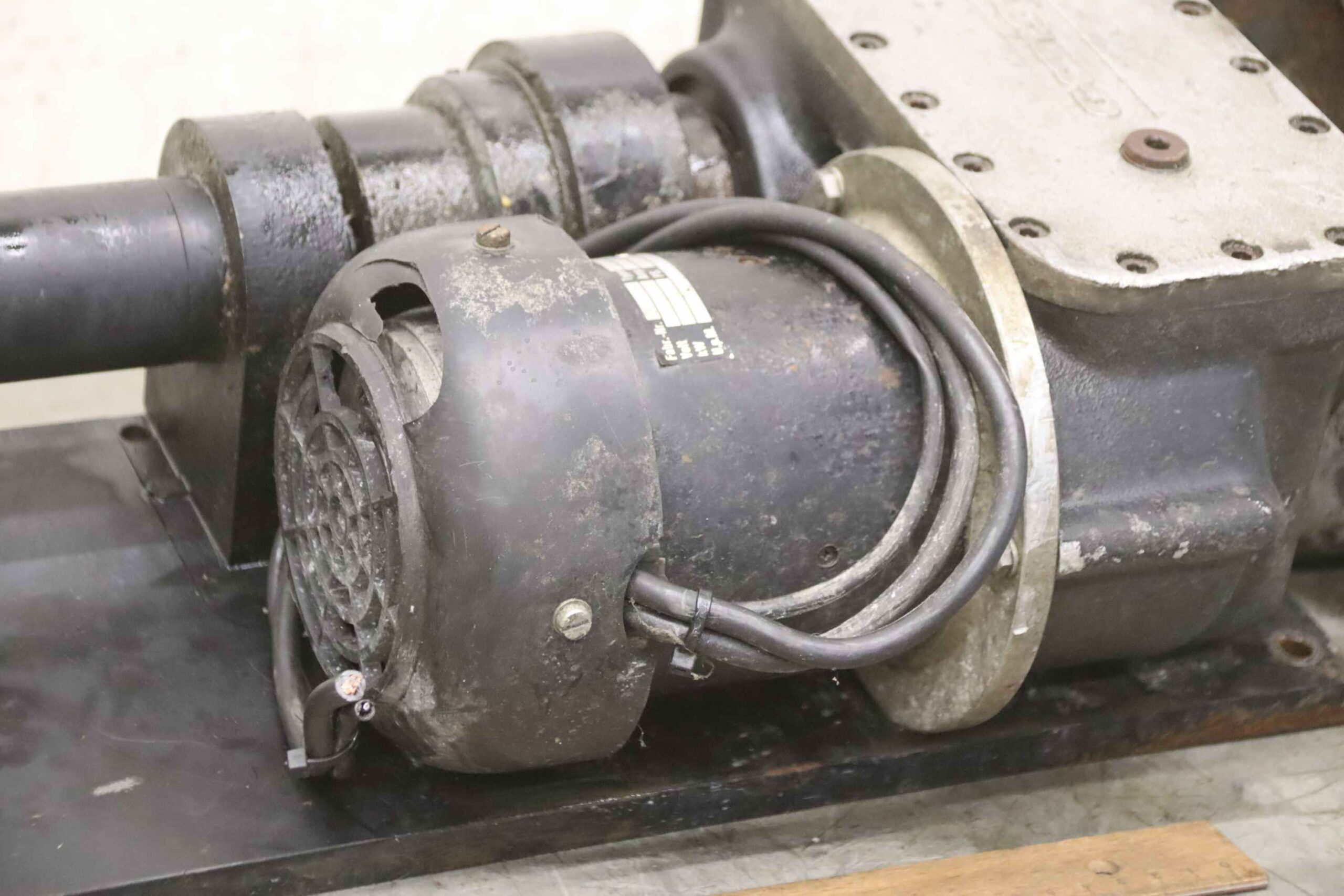 Antriebsachse mit Getriebemotor von Gansow - 70 BF 70 13509 – Bild 4