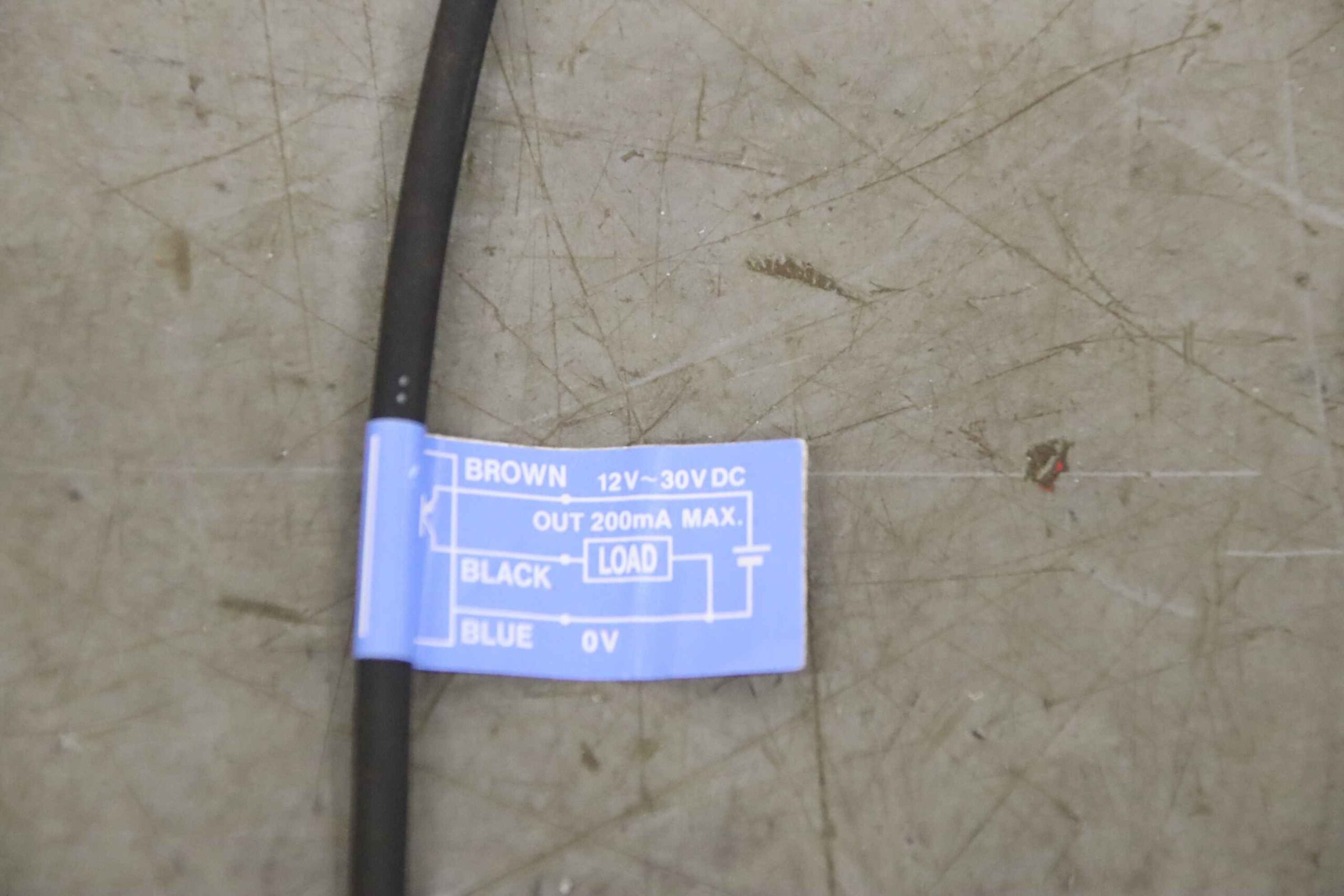 Näherungsschalter von Keyence - EM-030 P – Bild 5