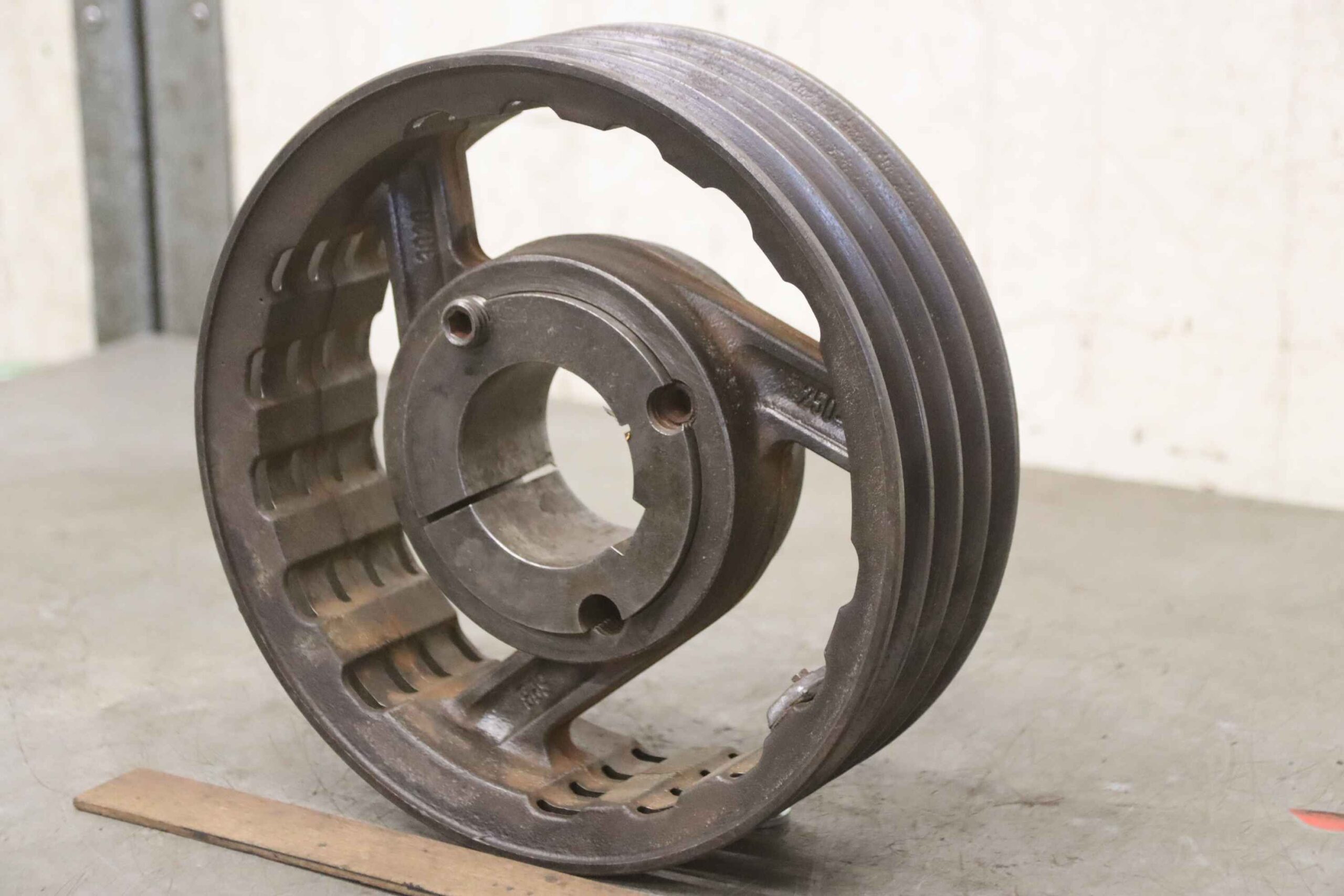 Keilriemenscheibe 4-rillig von unbekannt - SPB 250-4 (17 mm)