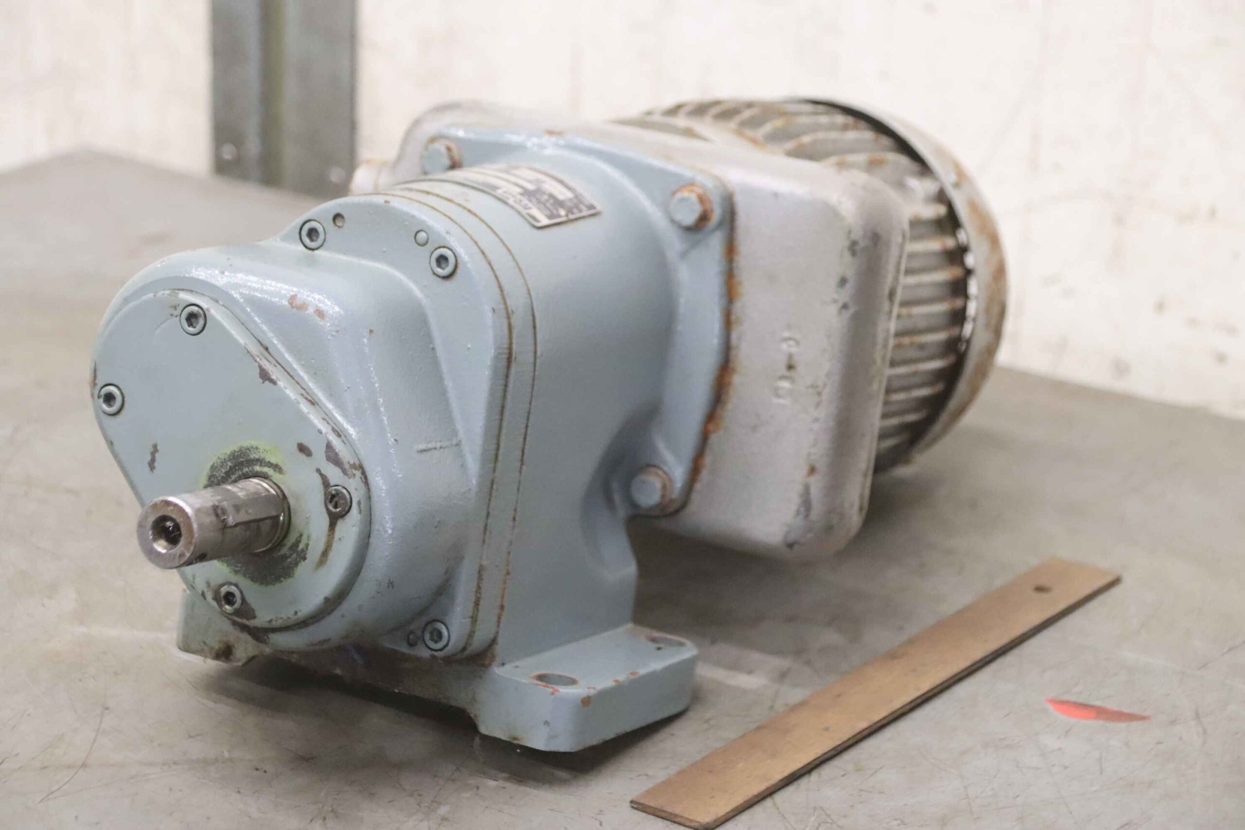 regelbarer Getriebemotor 0,37/0,7 kW 10-100 U/min von Prym - L8-U16