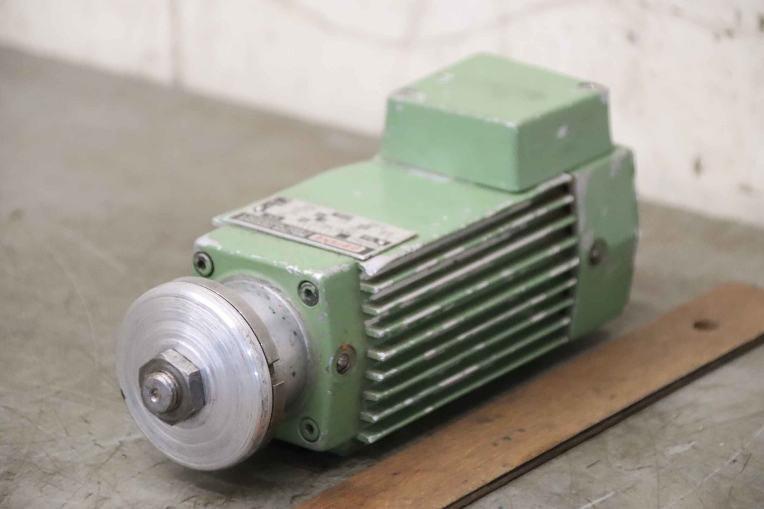 Fräsmotor für Kantenbearbeitungsmaschinen von Perske - DKNS 502/2