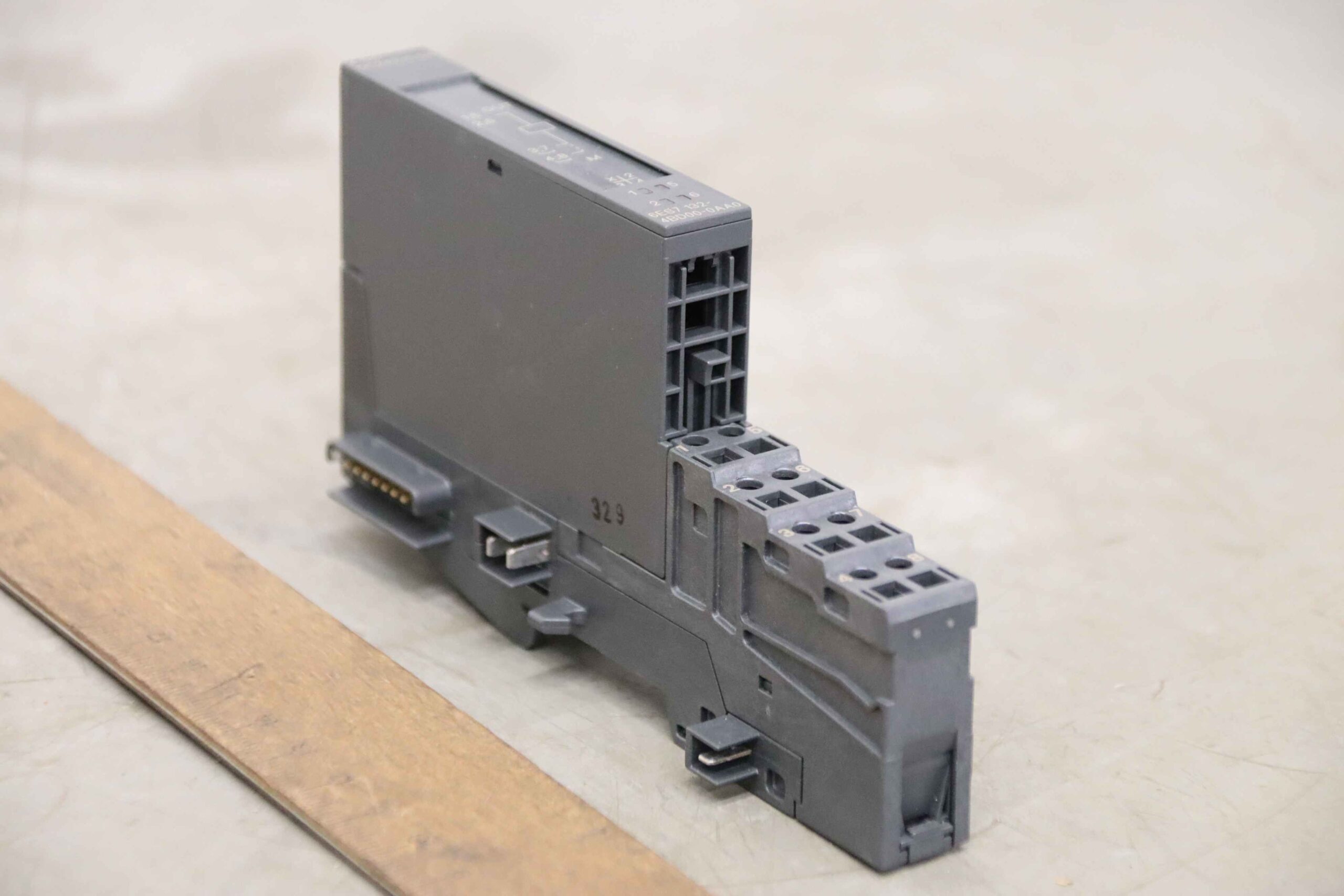 Elektronikmodule ET 200S von Siemens - 6ES7 132-4BD0O-OAAO – Bild 2