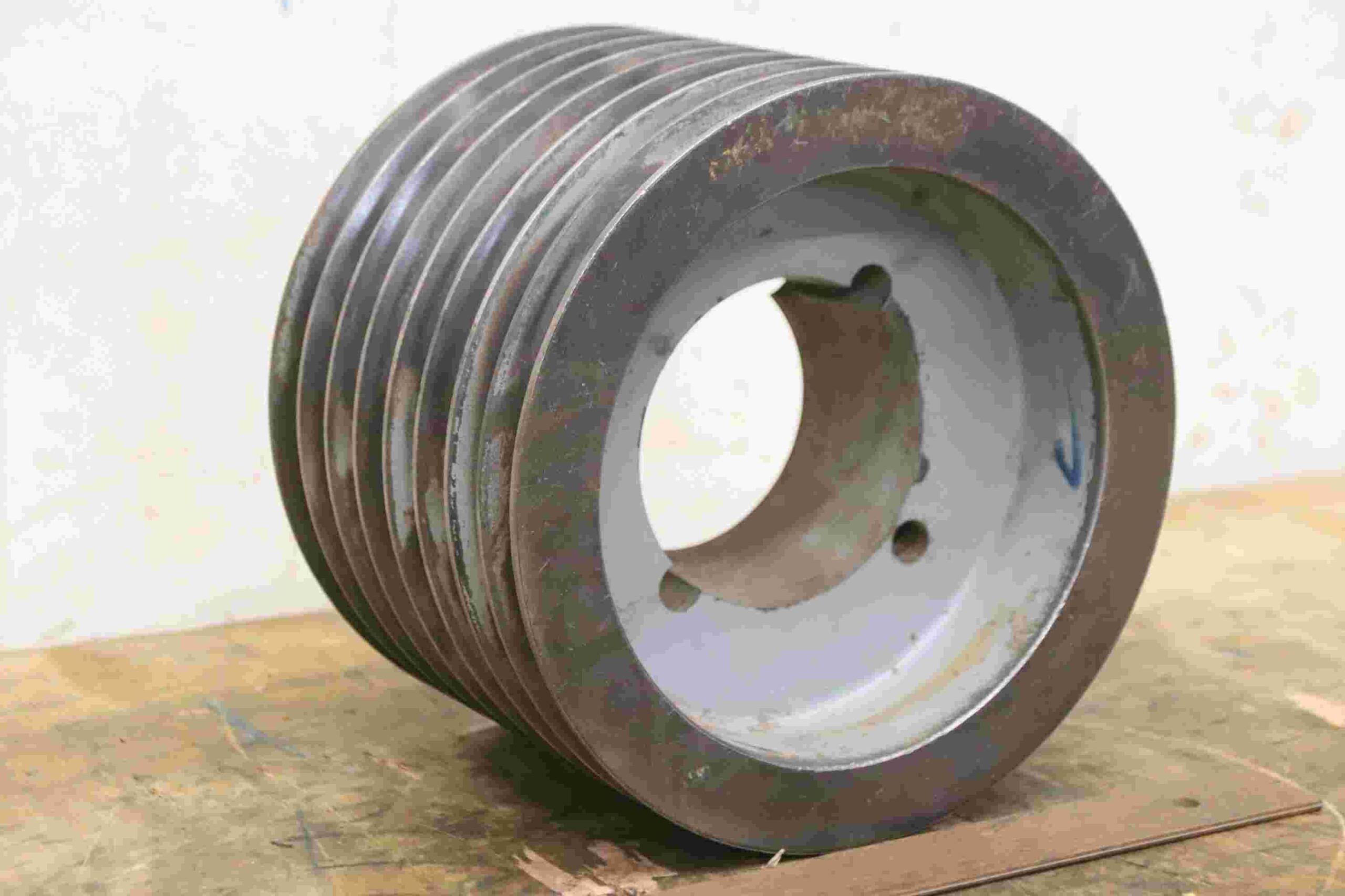 Keilriemenscheibe 8-rillig von Guss - SPB 220-8 (17mm) – Bild 2