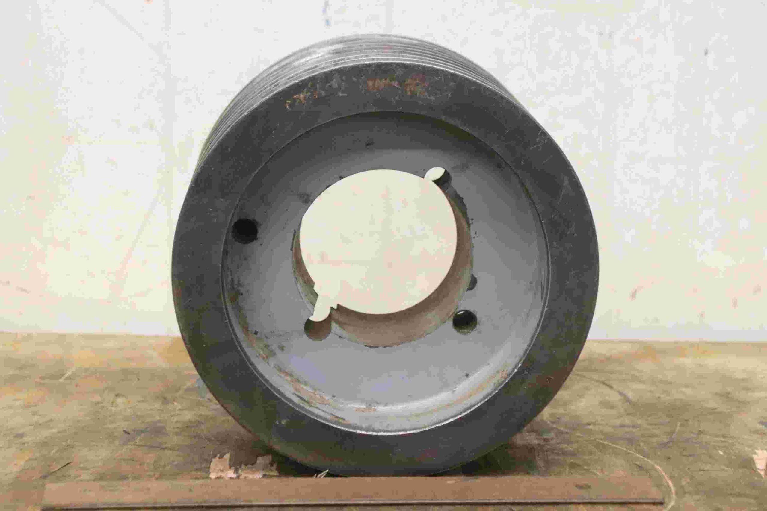 Keilriemenscheibe 8-rillig von Guss - SPB 220-8 (17mm) – Bild 3