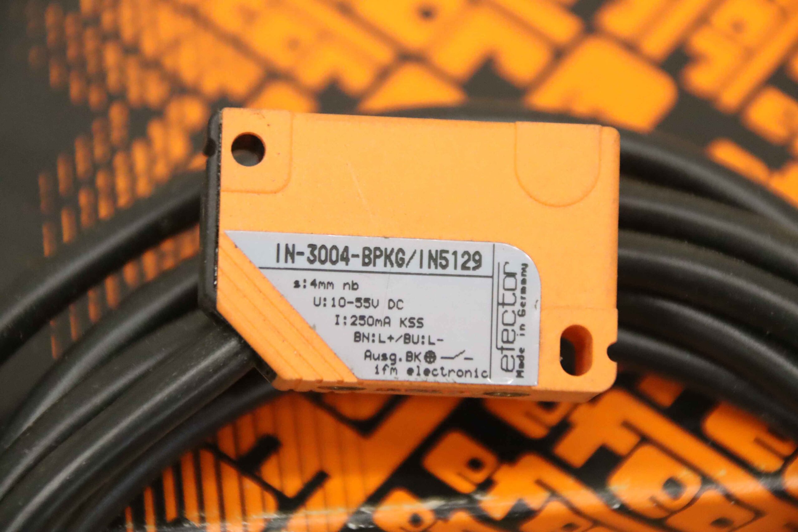 Induktiver Sensor Näherungsschalter von efector - IN-3004-BPKG / IN5129 – Bild 3