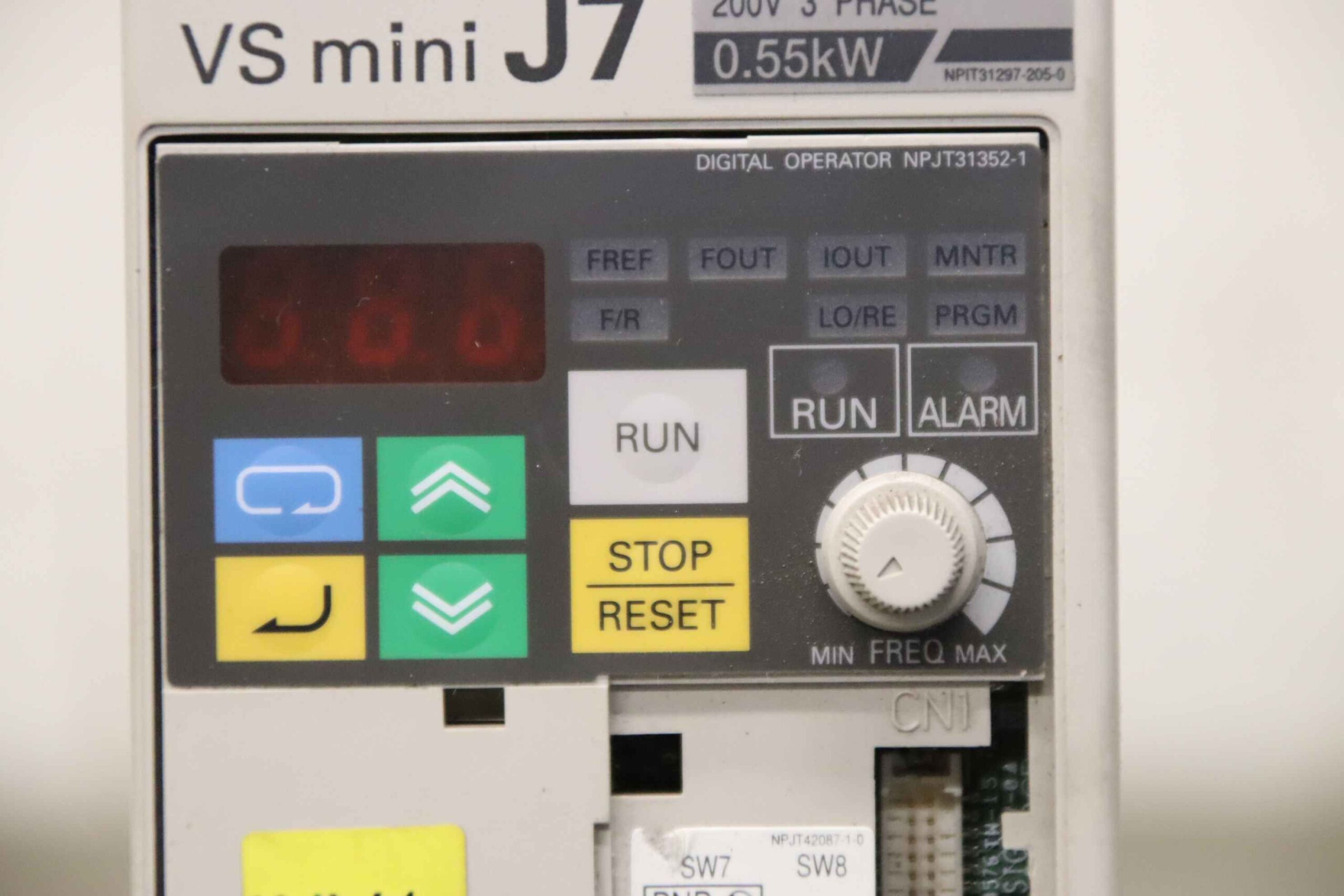 Servoregler von Yaskawa - CIMR-J7AZ20P4 – Bild 5