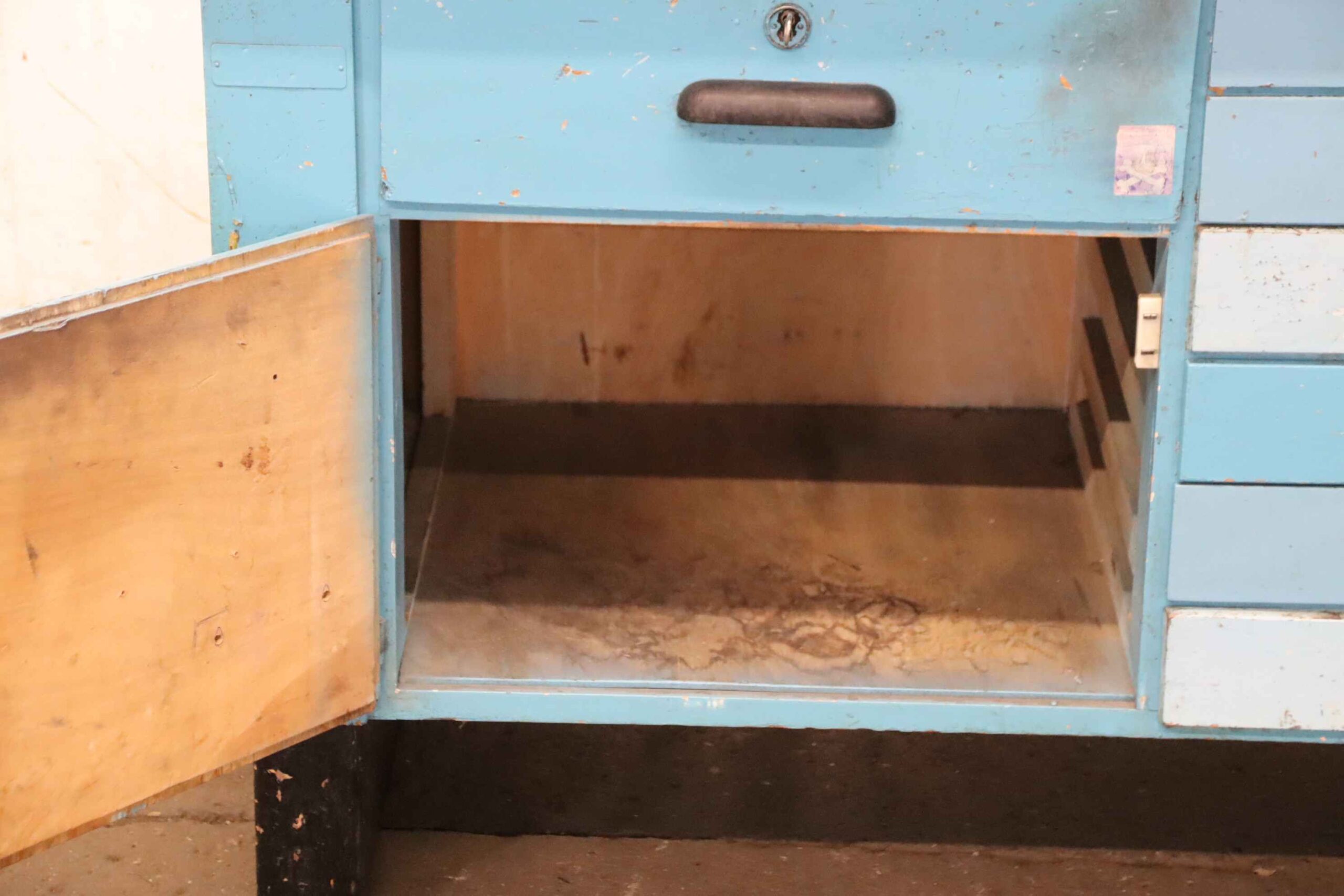 Werkbank von unbekannt - 1600/710/H925 mm – Bild 5