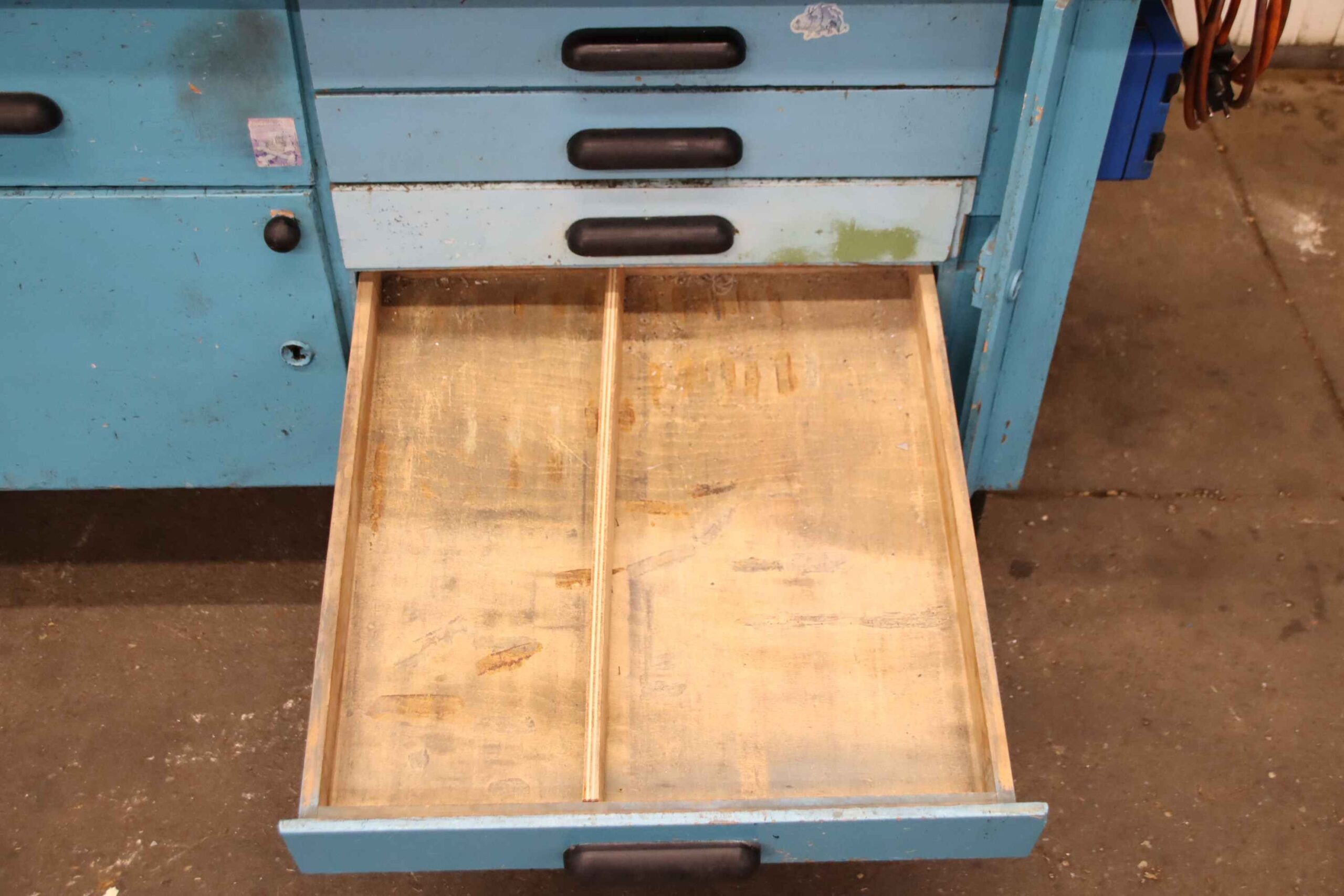 Werkbank von unbekannt - 1600/710/H925 mm – Bild 9