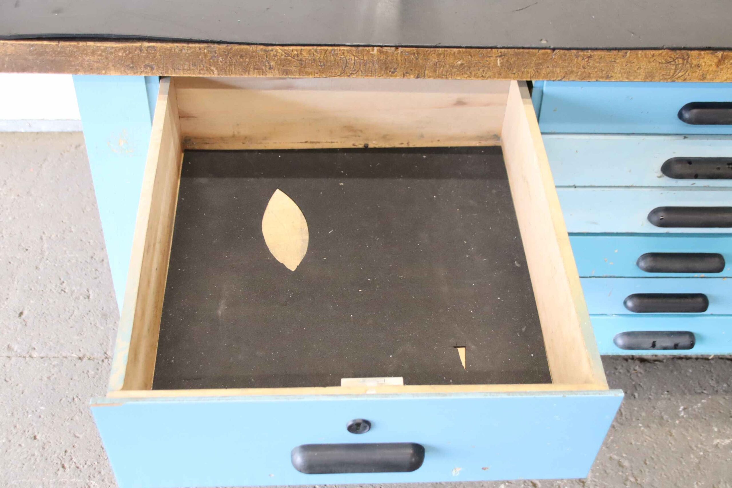 Werkbank von unbekannt - 1595/730/H925 mm – Bild 4