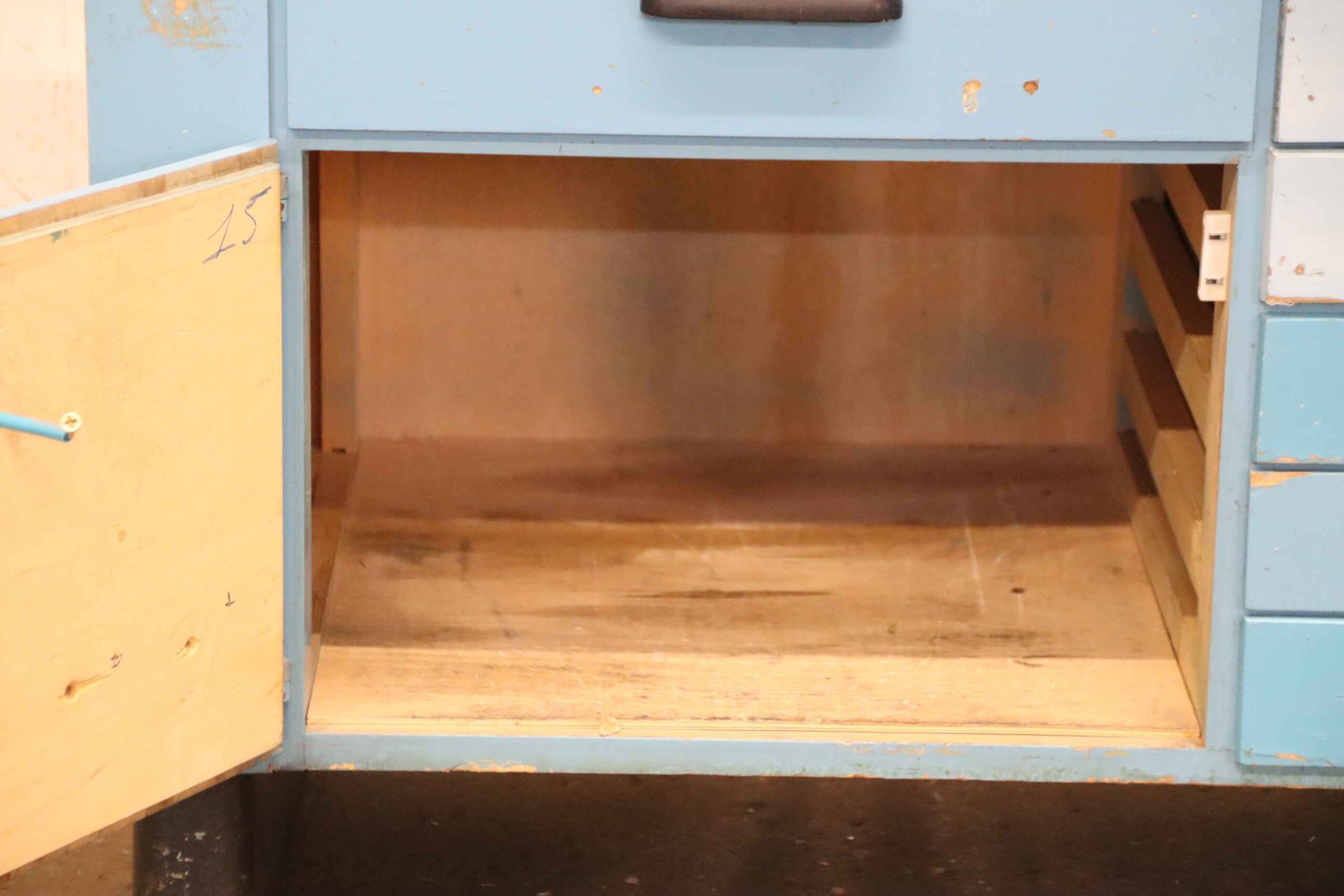 Werkbank von unbekannt - 1595/730/H925 mm – Bild 5