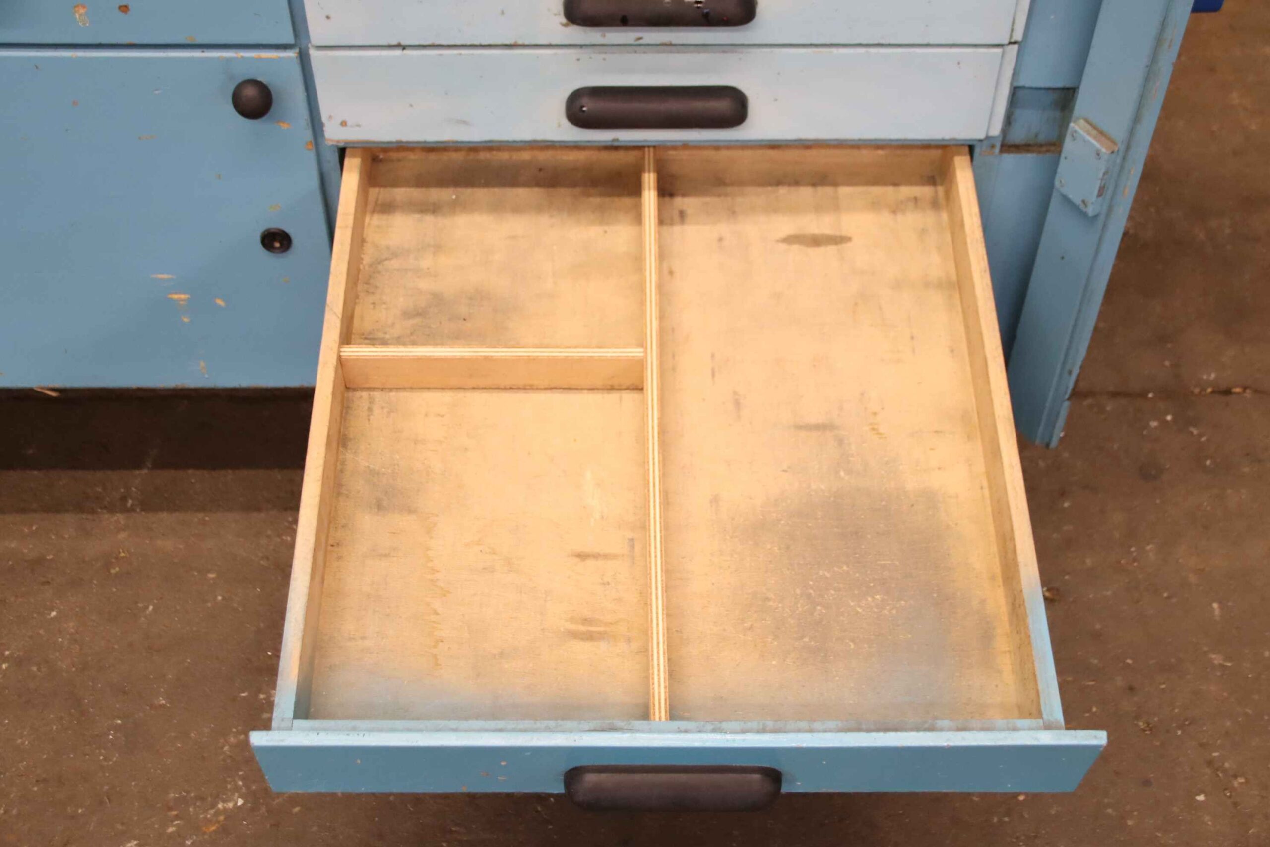 Werkbank von unbekannt - 1595/730/H925 mm – Bild 9