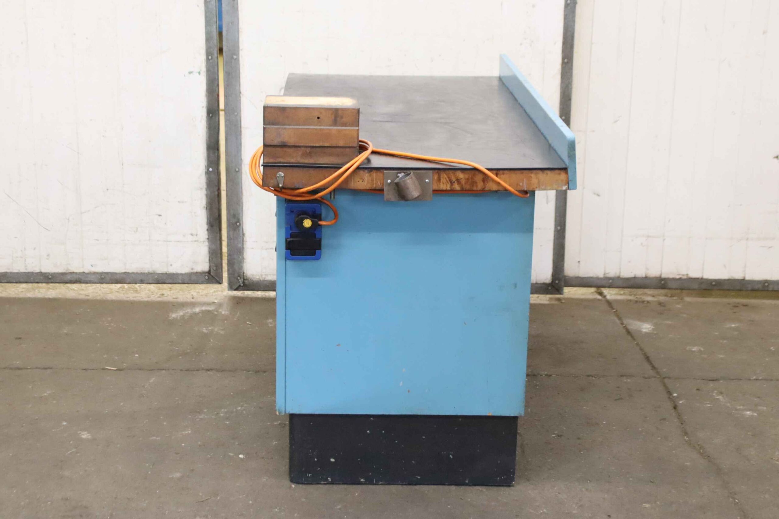 Werkbank von unbekannt - 1595/730/H925 mm – Bild 12