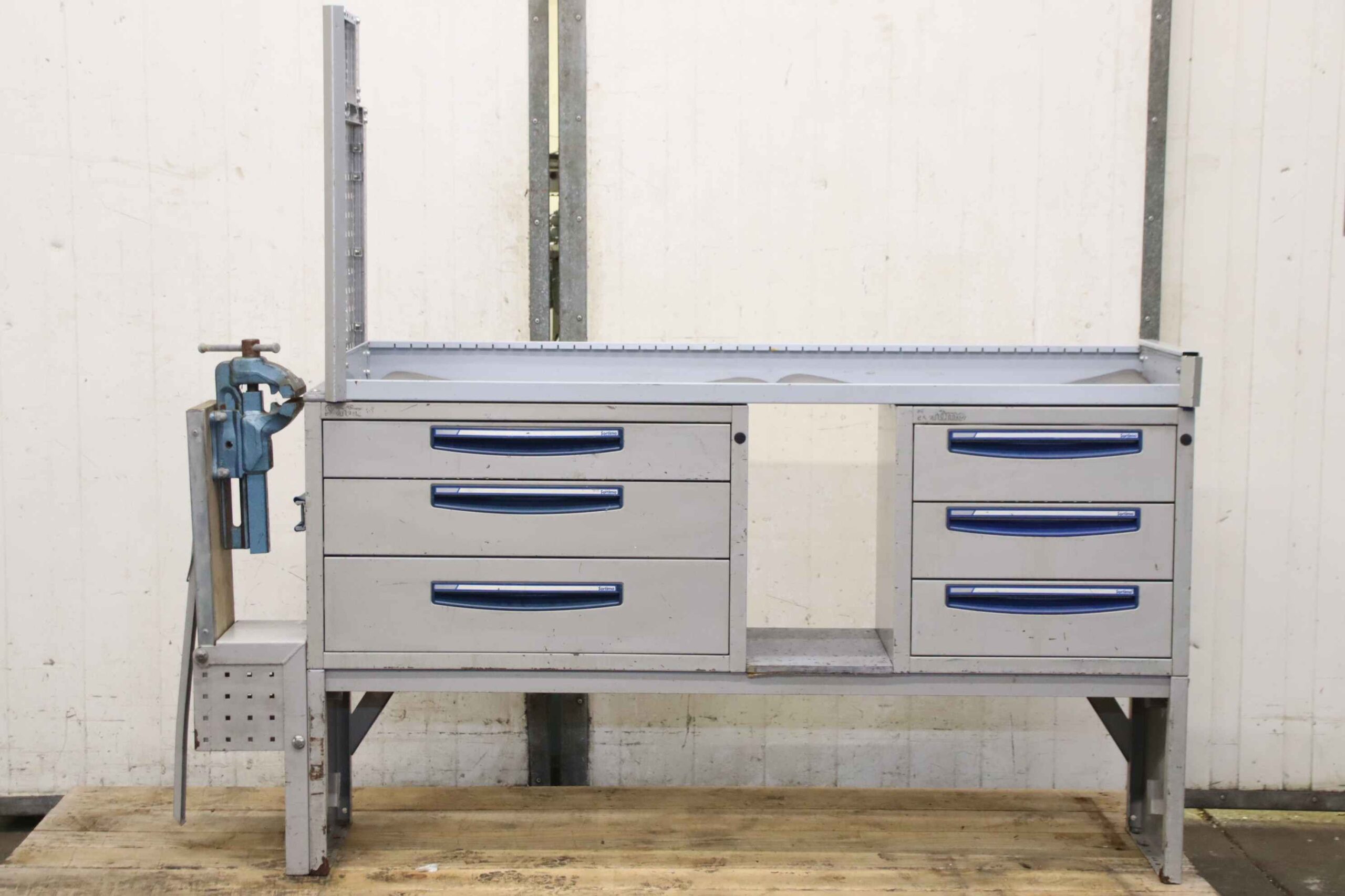 Fahrzeugregal von Sortimo - mit Schraubstock / 6 Schubladen – Bild 3