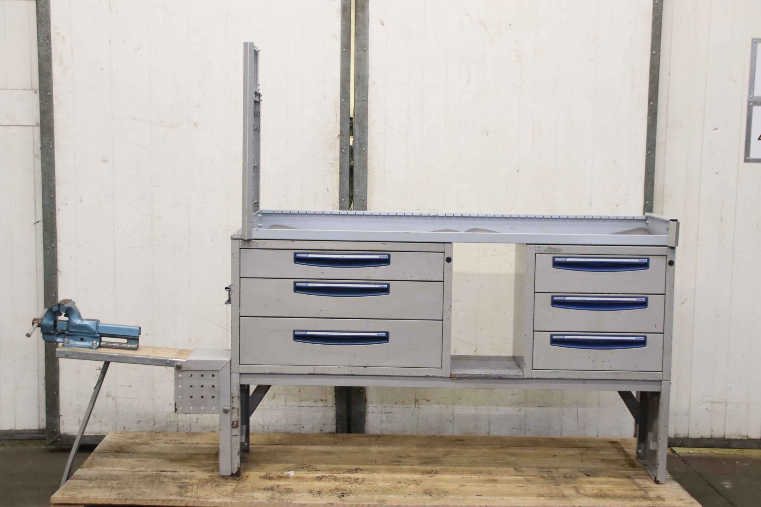 Fahrzeugregal von Sortimo - mit Schraubstock / 6 Schubladen – Bild 4