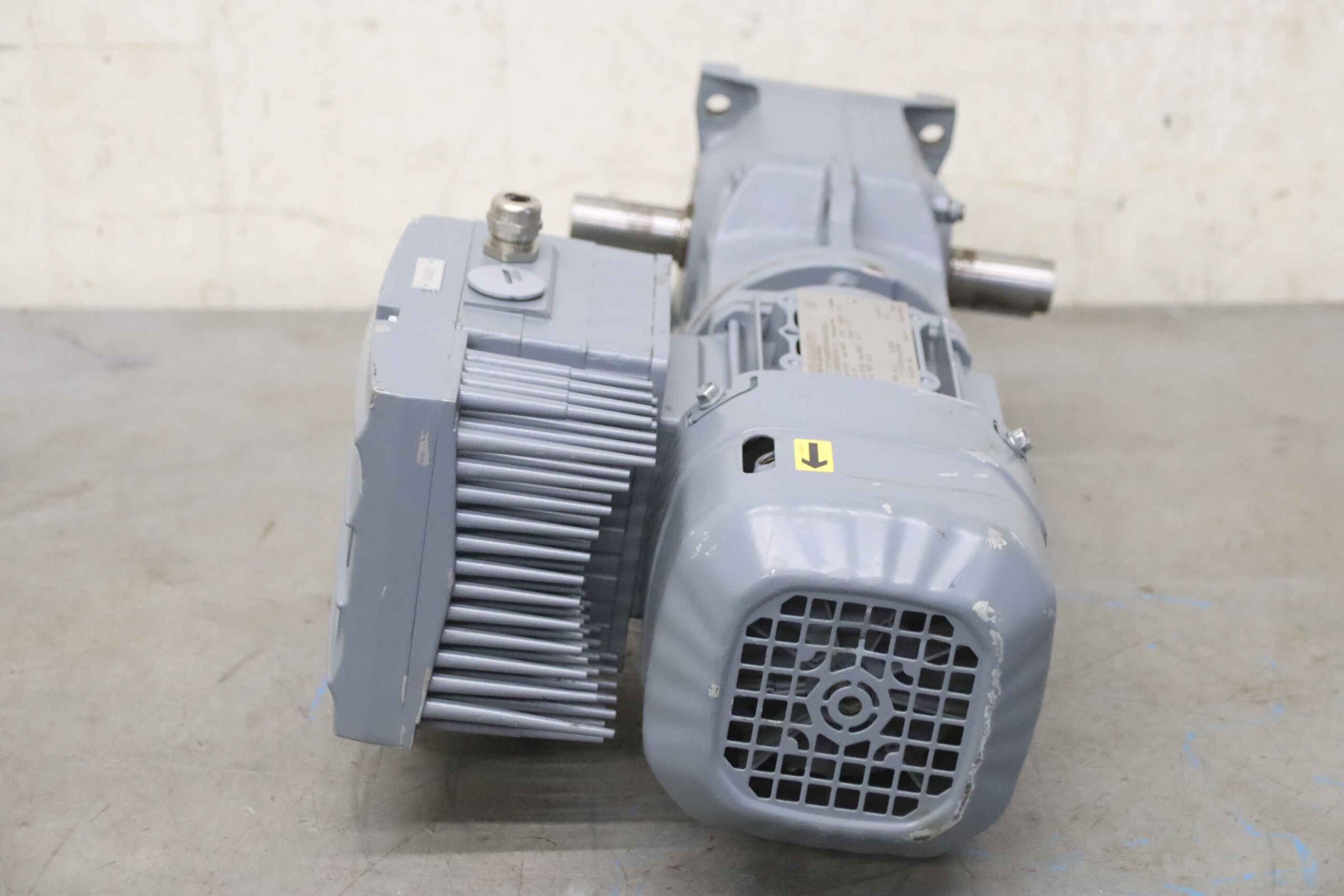 Getriebemotor 0,37-0,075 kW 31-6,3 U/min von SEW-Eurodrive - KAF37 DRS71S4BE05HR/MM03/AMA6 – Bild 7