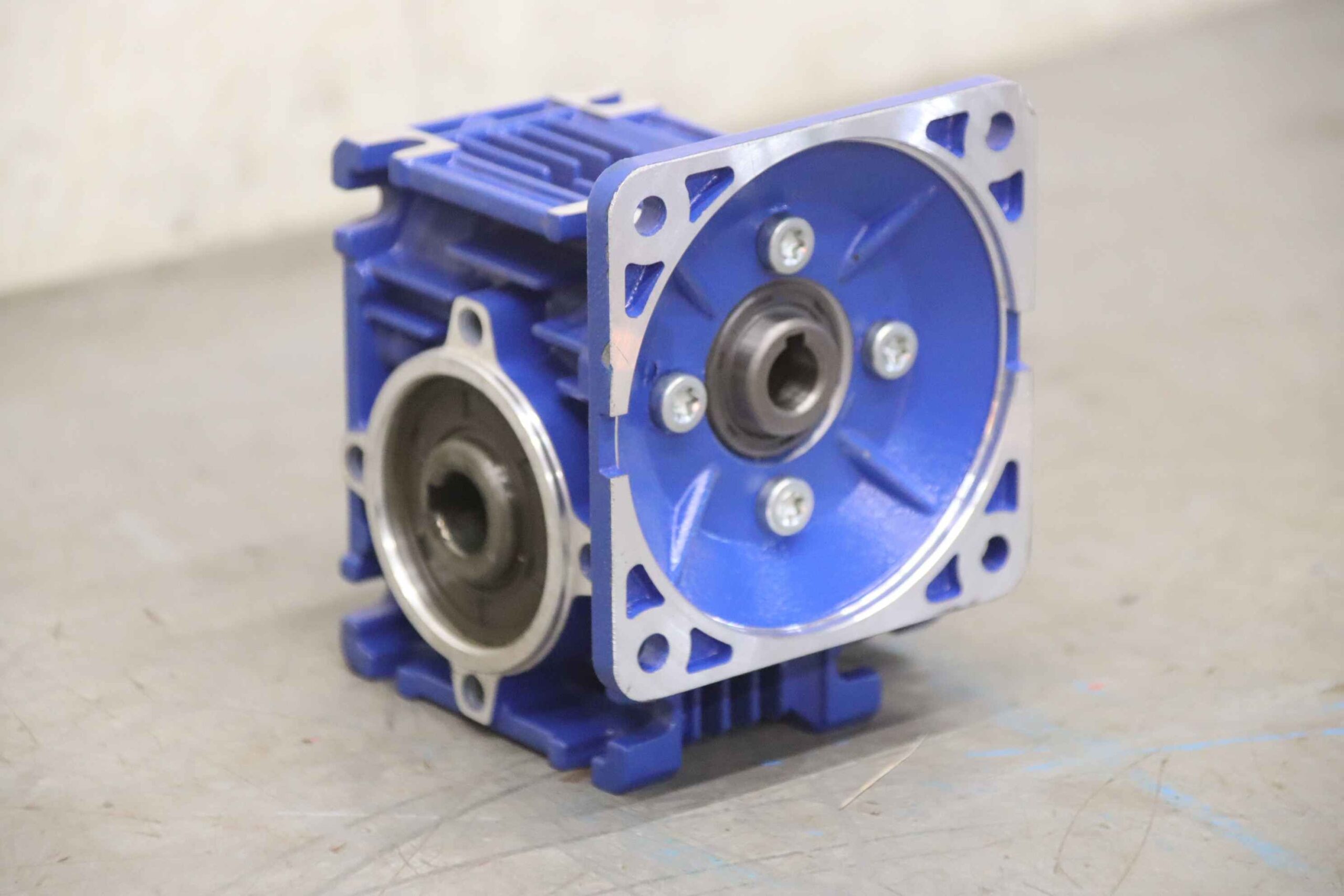 Getriebe 40:1 von unbekannt - 100/100/H115 mm – Bild 2