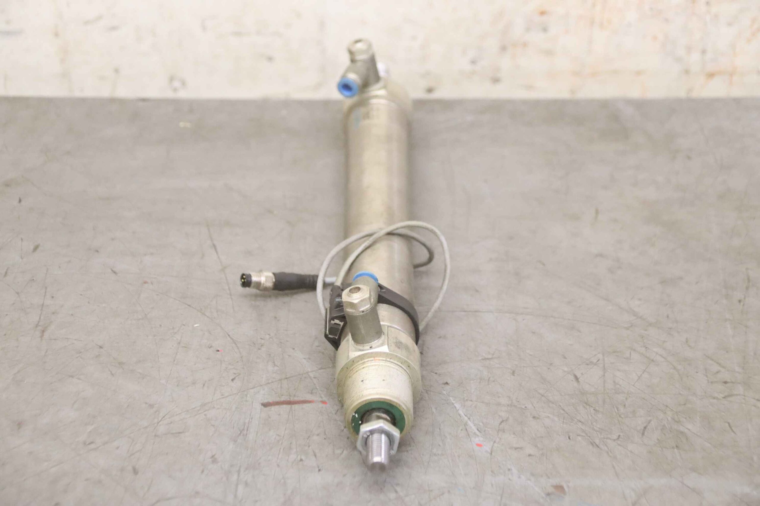 Pneumatikzylinder mit Näherungsschalter von Festo - DSNU-32-180-PPS-A – Bild 3