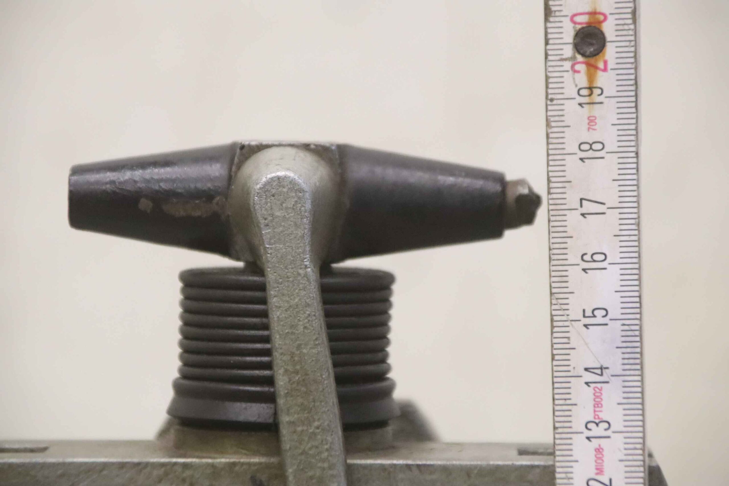 Schleifscheiben Abzieher von EHS - Spitzenhöhe 173 bis 238 mm – Bild 12