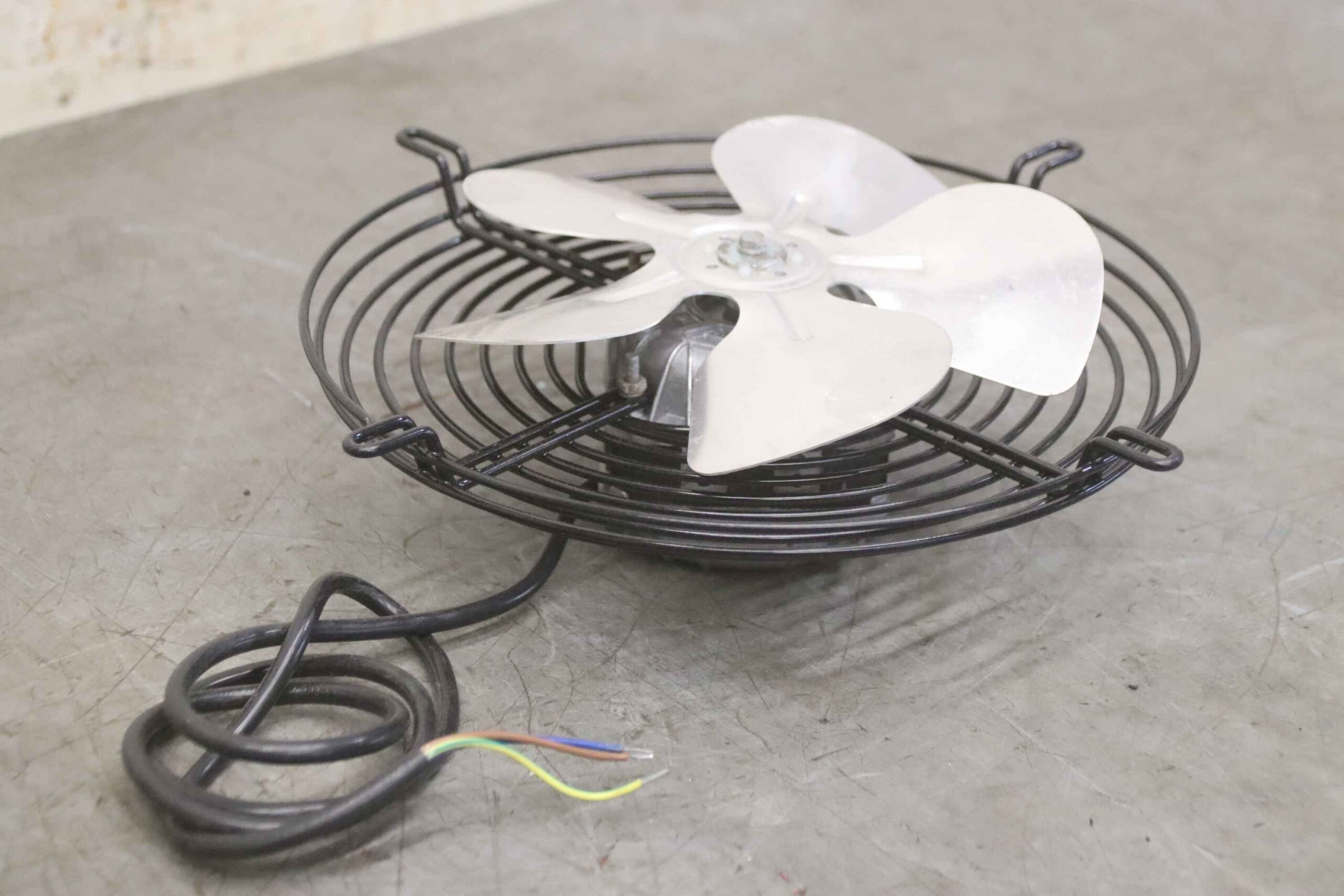 Axial Ventilator 10/45 W von EMI - 82D-2010/XX – Bild 2