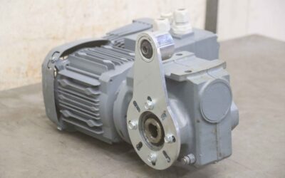 Alternative view of Getriebemotor 0,55/0,055 kW 596 - 123 U/min von SEW-Eurodrive - SA37 DRS71S4/MM07  MM07D-503-00