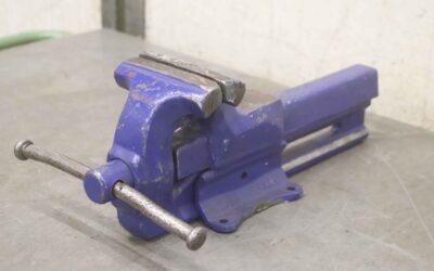 Bankschraubstock 135 mm von Heuer Front - Spannweite 230 mm