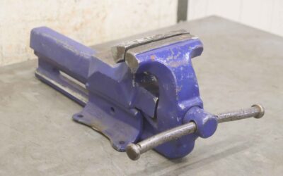 Alternative view of Bankschraubstock 135 mm von Heuer Front - Spannweite 230 mm