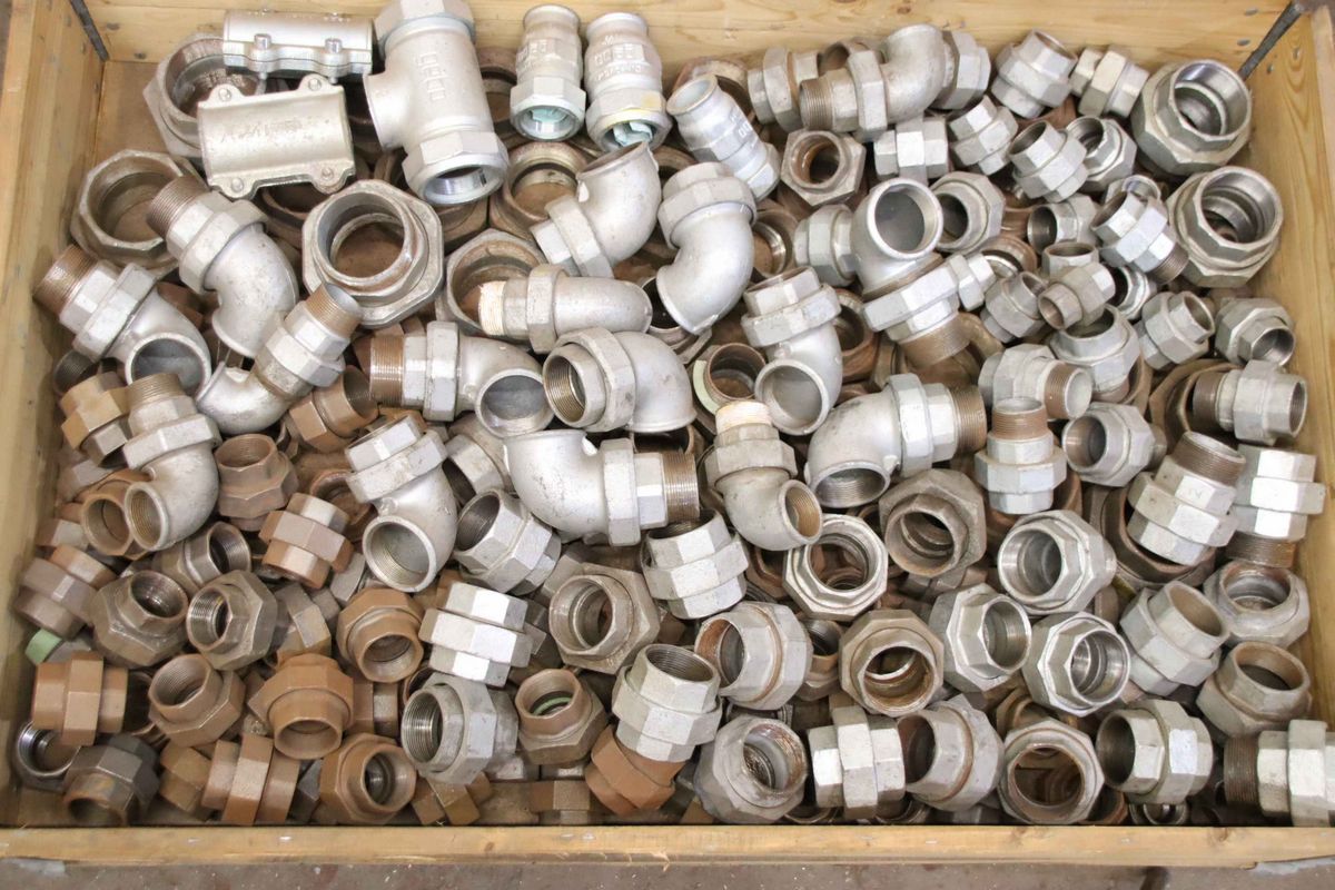 Rohrkupplungen 3/4 bis 3" 211 Stück 235 kg von unbekannt - 23 verschiedene Ausführungen – Bild 4