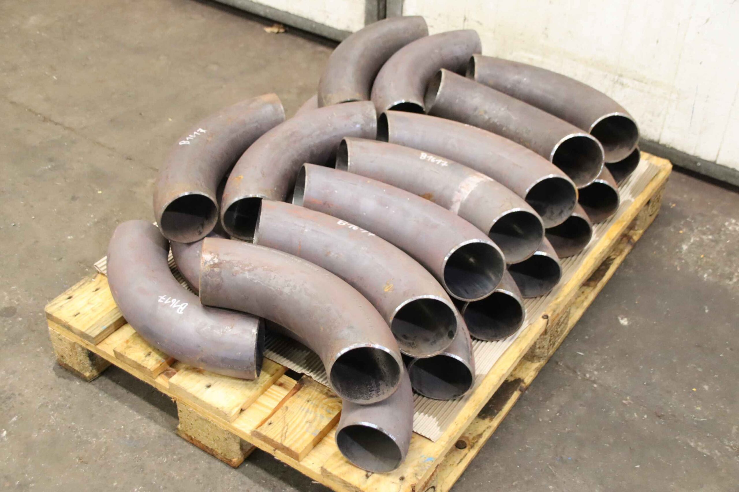 Rohrbogen 90° 24 Stück von unbekannt - P235GH Ø 114,3 mm