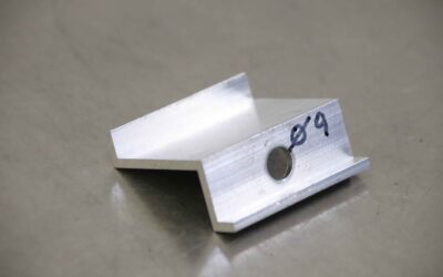 Alternative view of Solarbefestiger Endklemme von unbekannt - AK 18-6160/50  H-42 mm